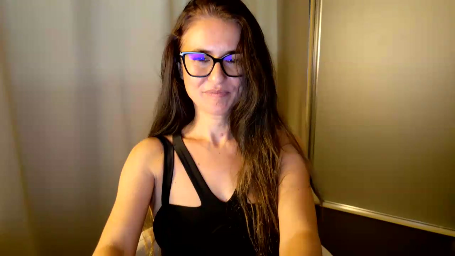 Gallery image thumbnail from DANIELLE's myfreecams stream on, 06/20/2026, 10:03 image 5 of 20