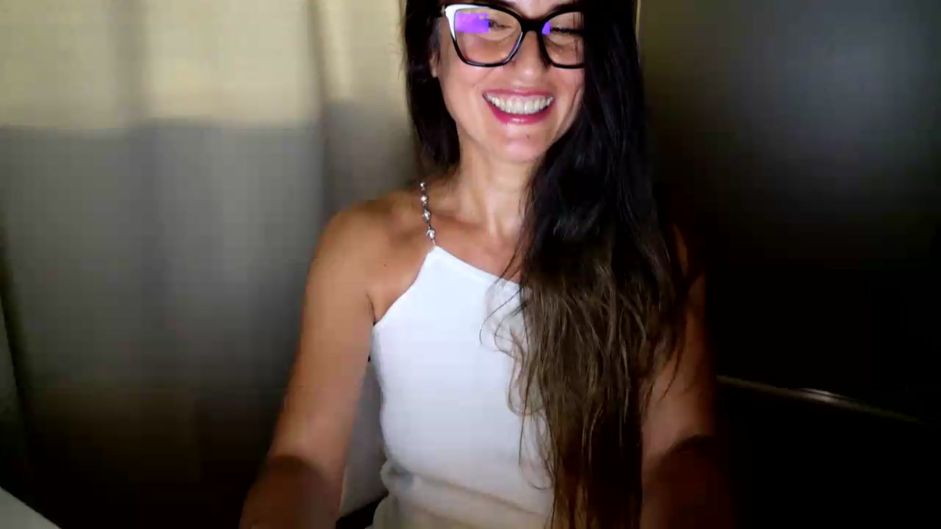 Gallery image thumbnail from DANIELLE's myfreecams stream on, 07/12/2026, 08:40 image 17 of 20