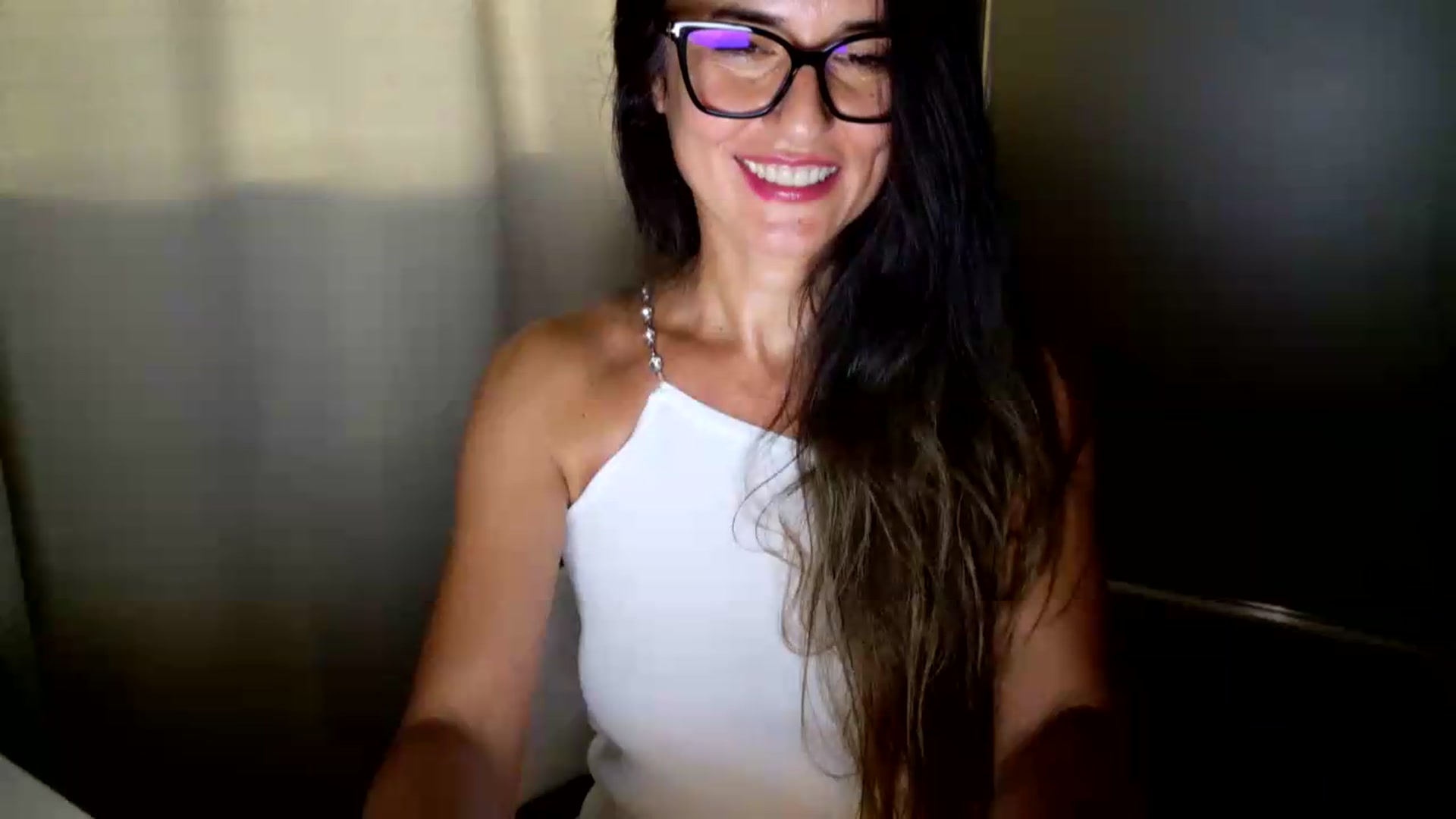 Gallery image thumbnail from DANIELLE's myfreecams stream on, 07/12/2026, 08:40 image 18 of 20