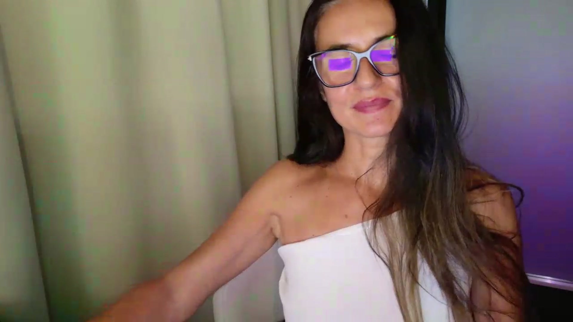 Gallery image thumbnail from DANIELLE's myfreecams stream on, 07/14/2026, 08:01 image 12 of 20