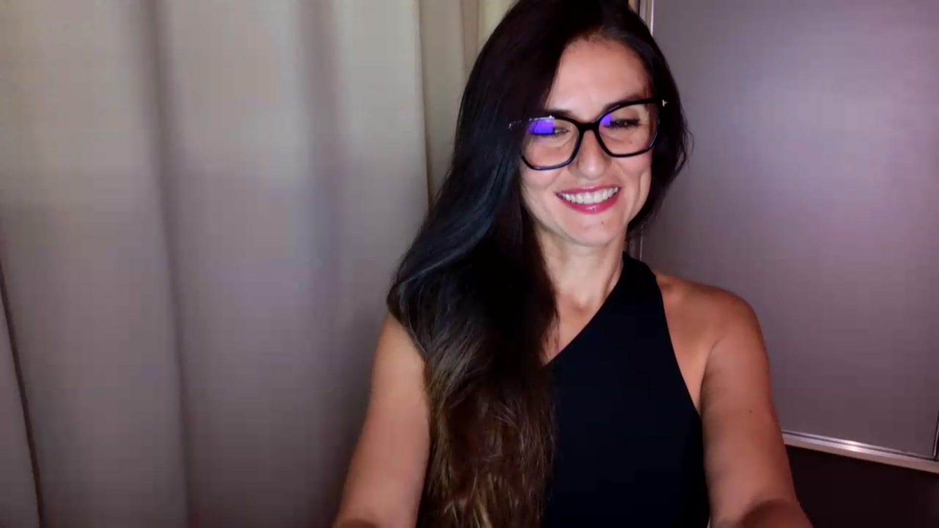 Gallery image thumbnail from DANIELLE's myfreecams stream on, 08/05/2026, 07:43 image 5 of 20