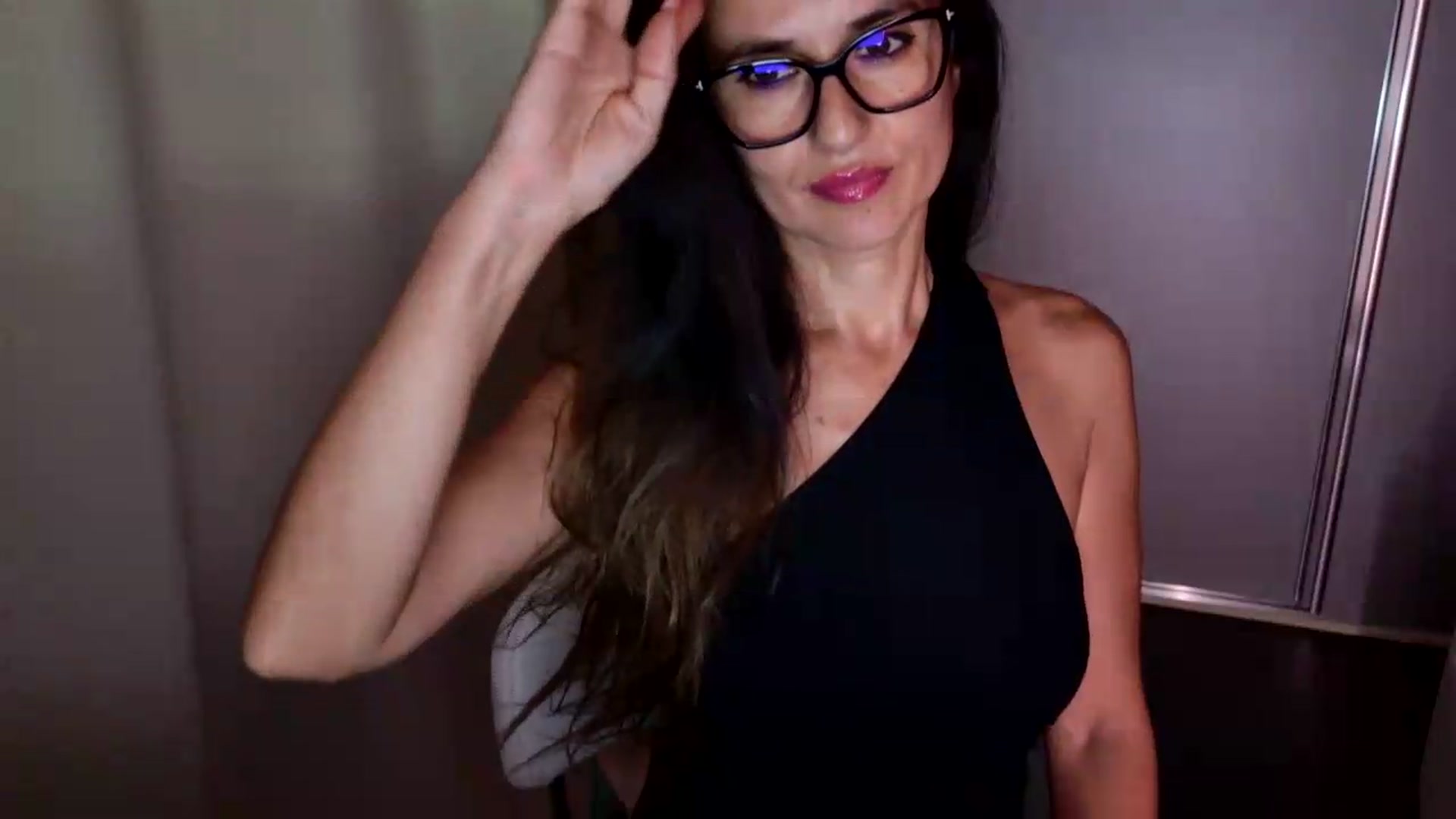 Gallery image thumbnail from DANIELLE's myfreecams stream on, 08/05/2026, 07:43 image 15 of 20