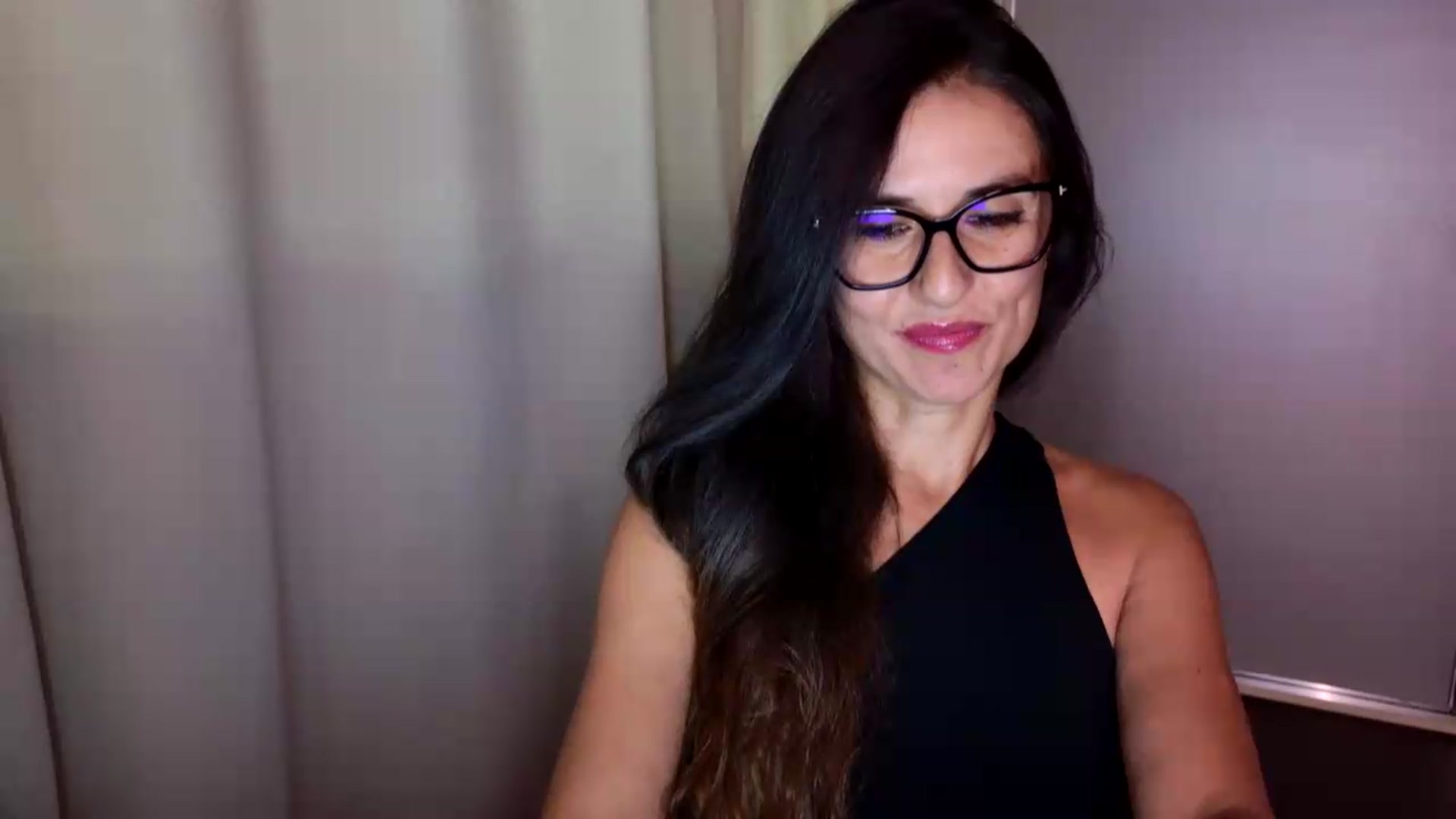 Gallery image thumbnail from DANIELLE's myfreecams stream on, 08/05/2026, 07:43 image 7 of 20