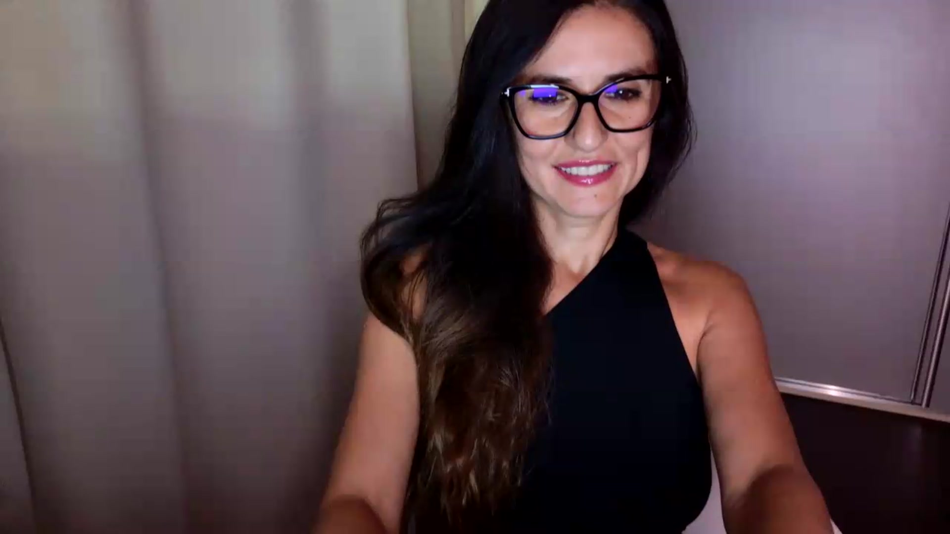 Gallery image thumbnail from DANIELLE's myfreecams stream on, 08/05/2026, 07:43 image 12 of 20