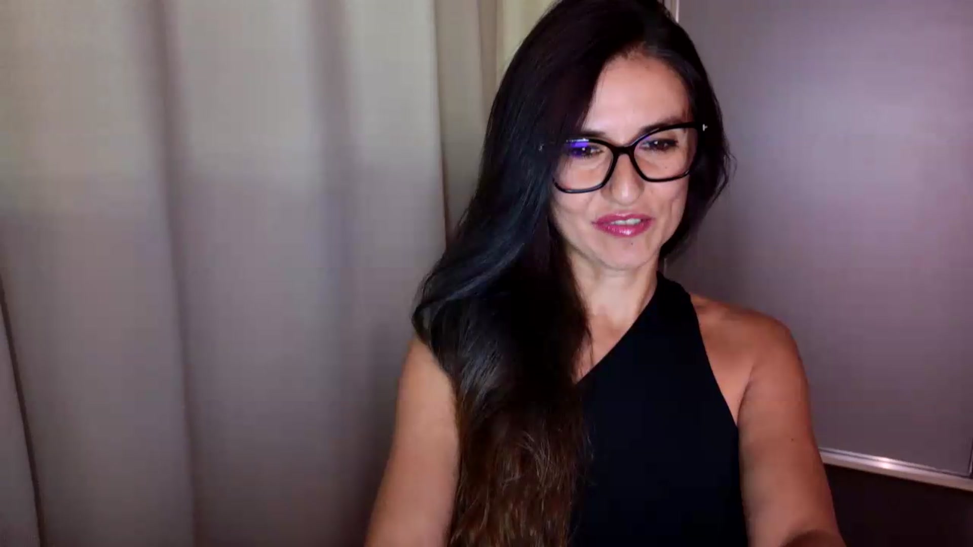 Gallery image thumbnail from DANIELLE's myfreecams stream on, 08/05/2026, 07:43 image 6 of 20