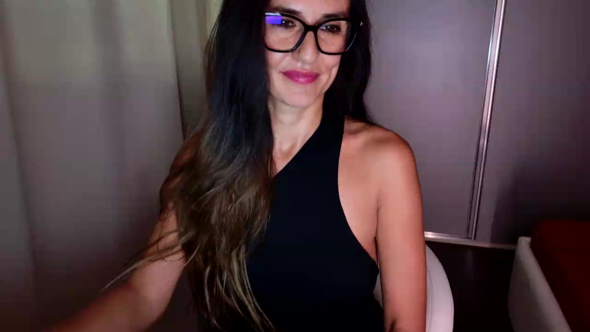 Gallery image thumbnail from DANIELLE's myfreecams stream on, 08/05/2026, 09:34 image 2 of 20