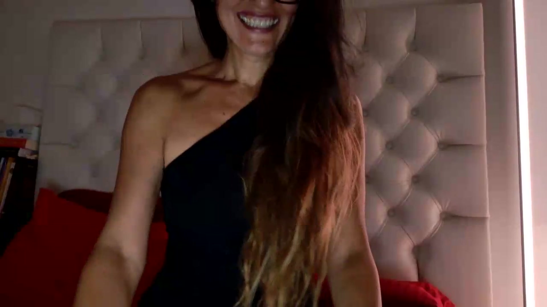 Gallery image thumbnail from DANIELLE's myfreecams stream on, 08/05/2026, 11:39 image 15 of 20