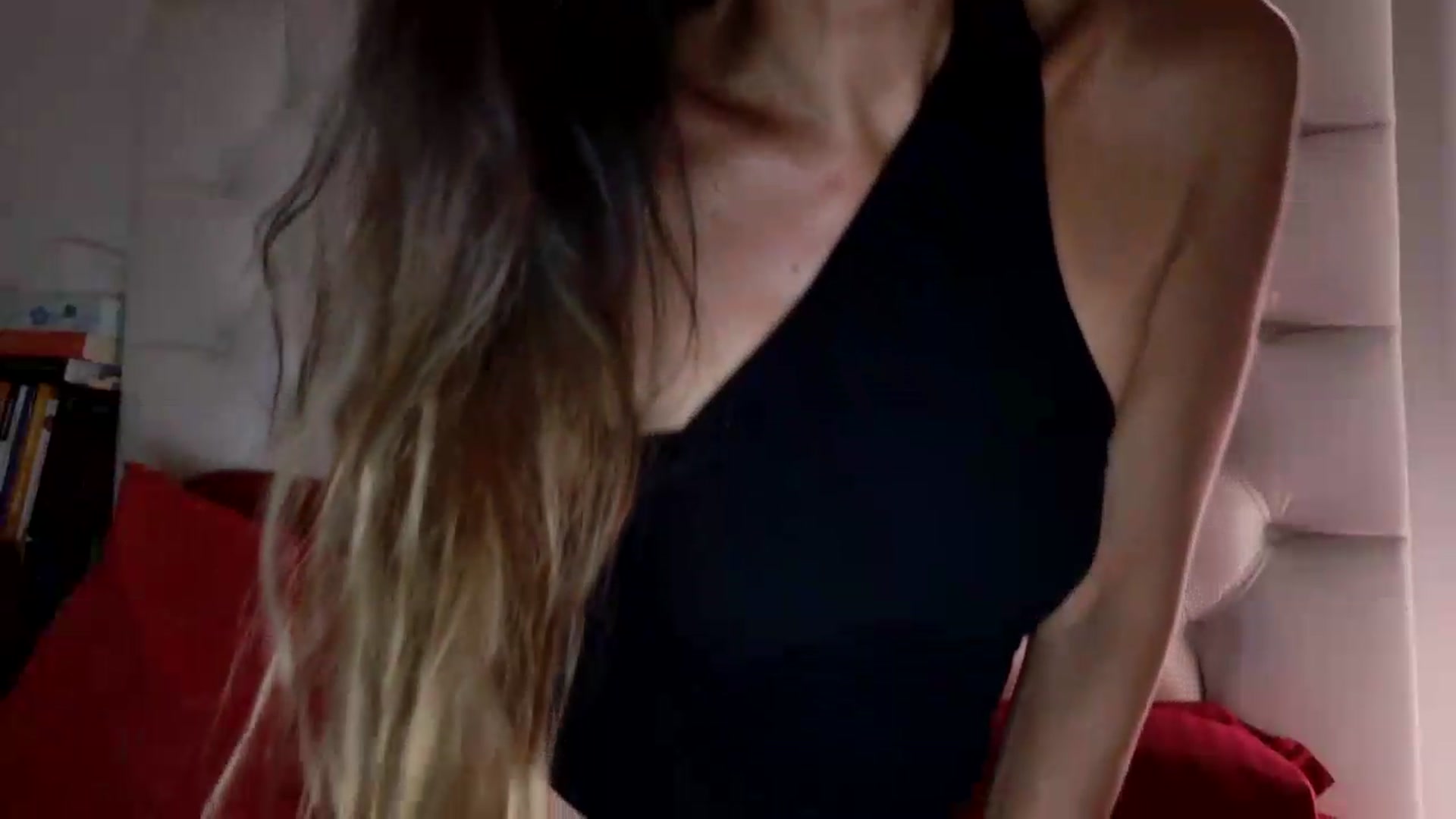 Gallery image thumbnail from DANIELLE's myfreecams stream on, 08/05/2026, 11:39 image 10 of 20