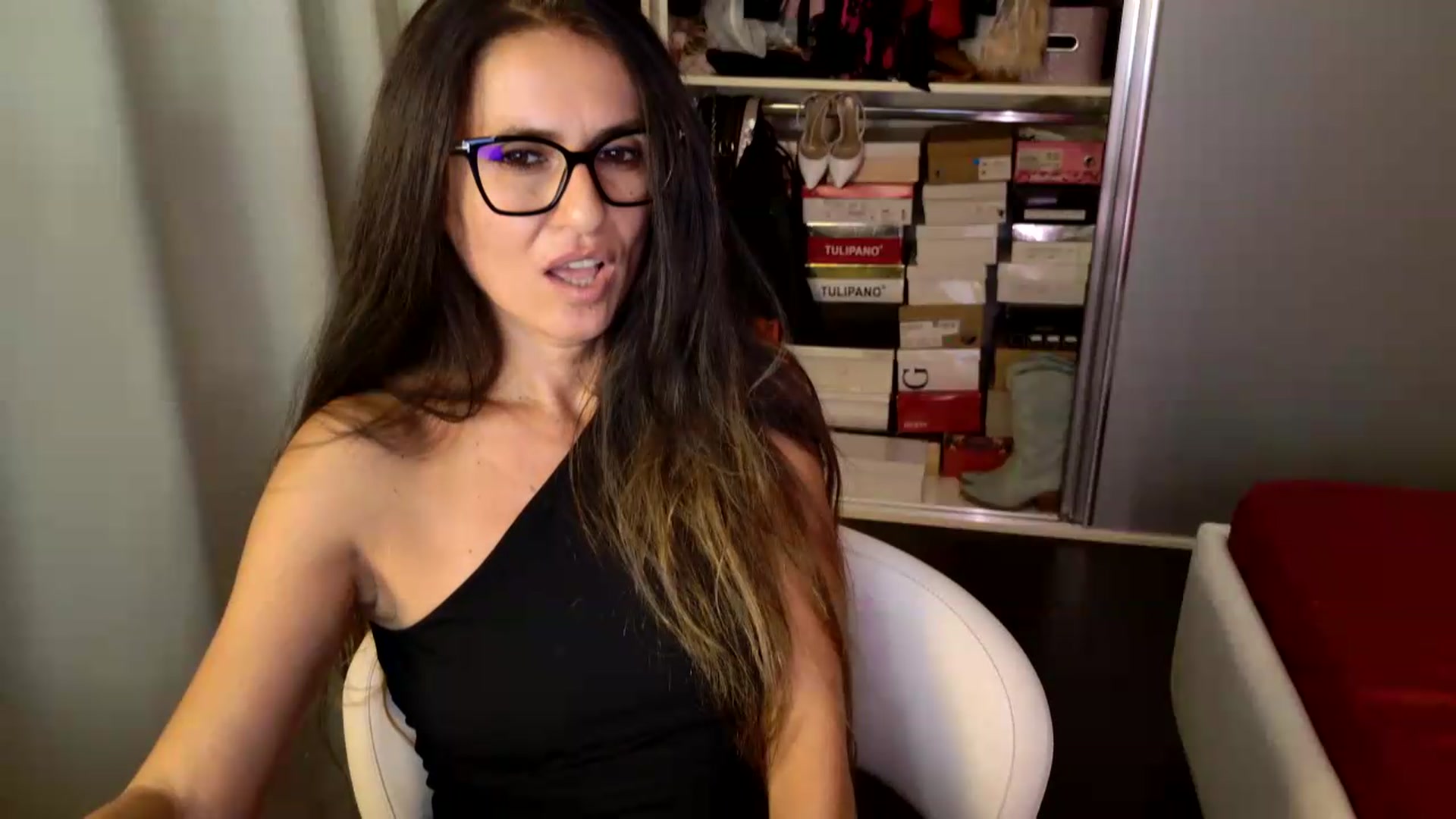 Gallery image thumbnail from DANIELLE's myfreecams stream on, 08/05/2026, 12:36 image 17 of 20