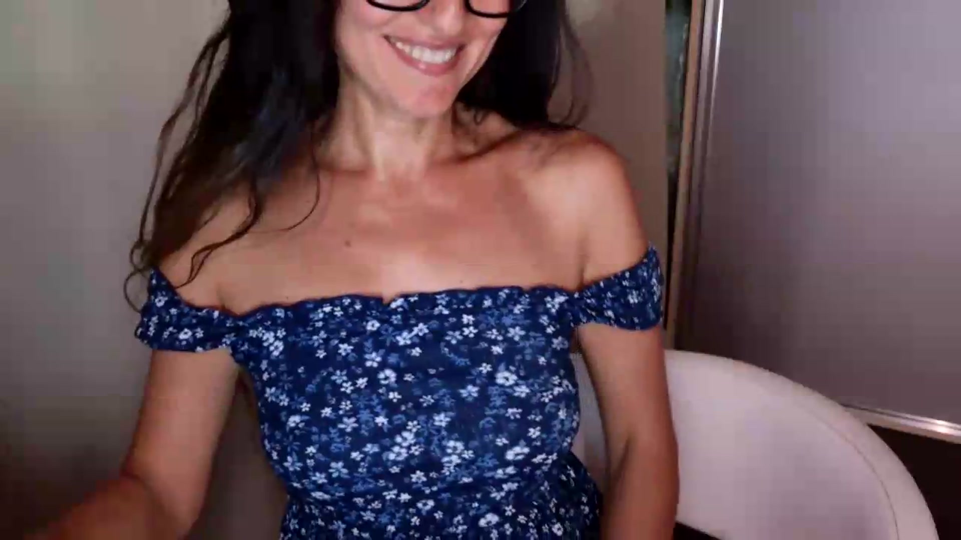 Gallery image thumbnail from DANIELLE's myfreecams stream on, 08/18/2026, 08:03 image 11 of 20