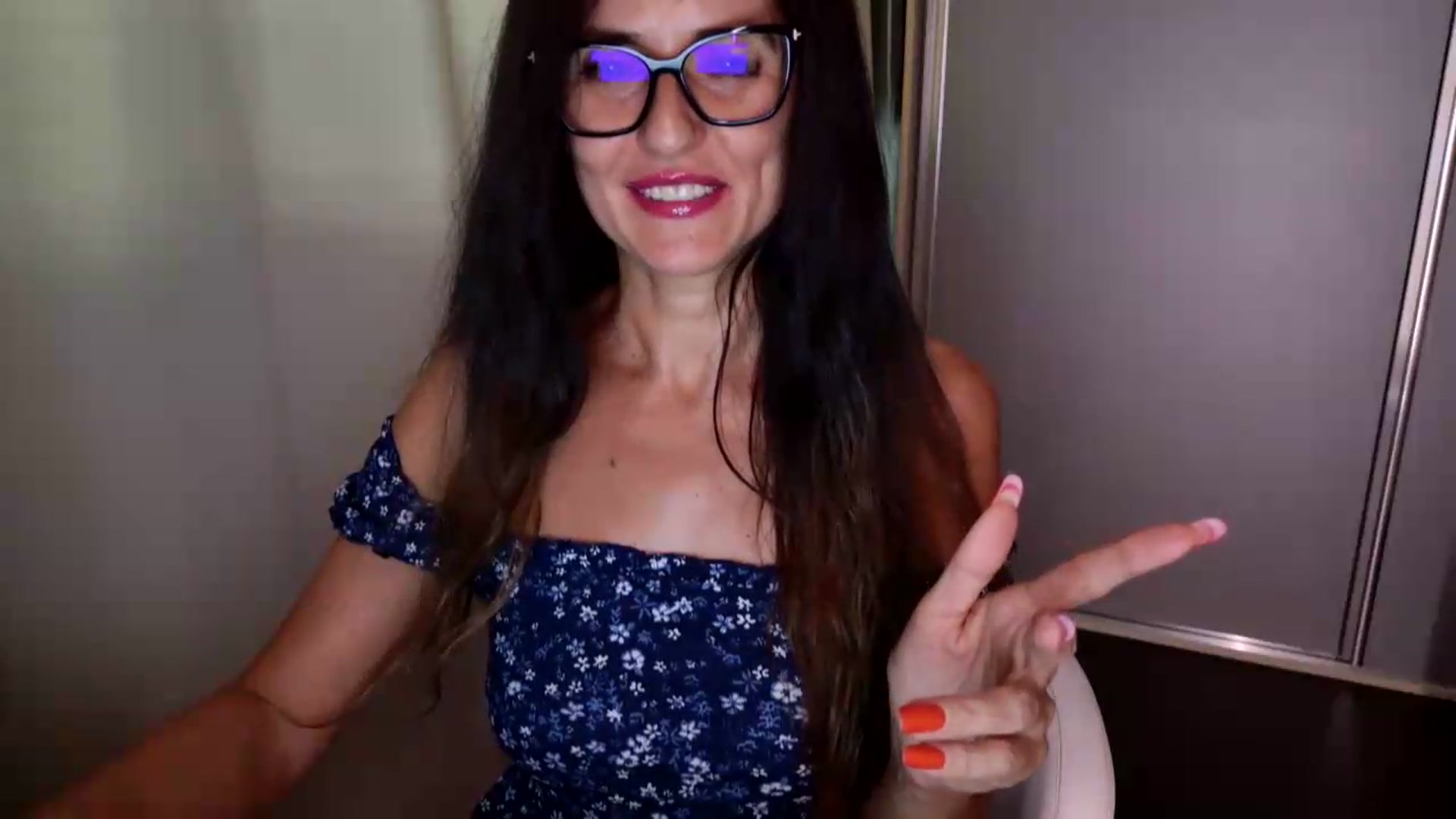 Gallery image thumbnail from DANIELLE's myfreecams stream on, 08/18/2026, 12:25 image 6 of 20