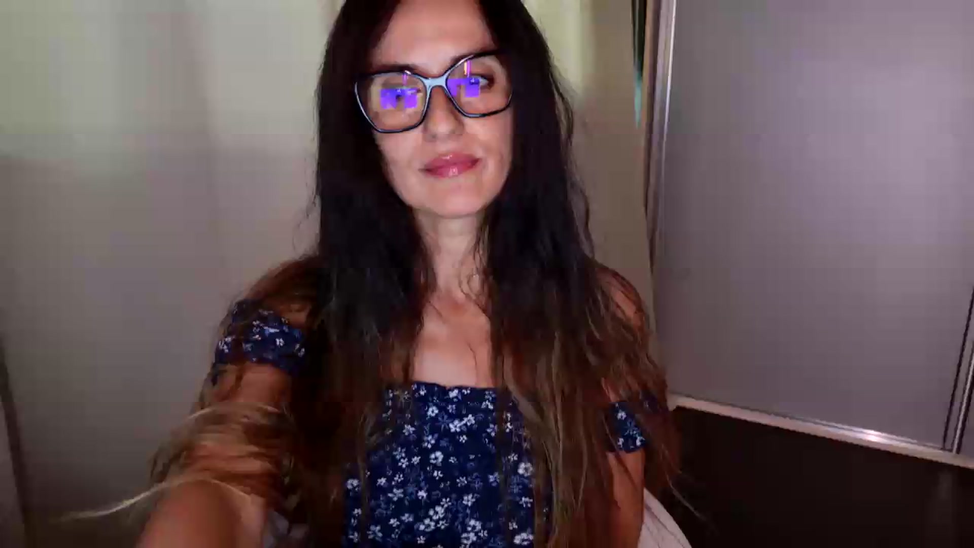 Gallery image thumbnail from DANIELLE's myfreecams stream on, 08/18/2026, 12:25 image 1 of 20