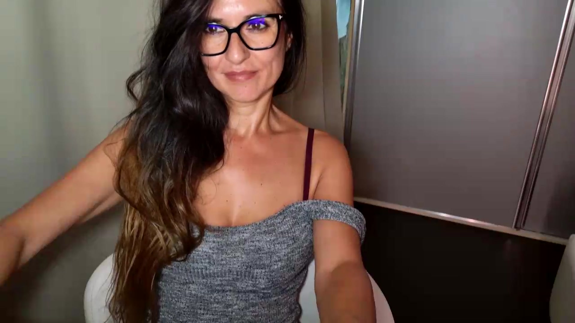 Gallery image thumbnail from DANIELLE's myfreecams stream on, 08/31/2026, 10:27 image 11 of 20