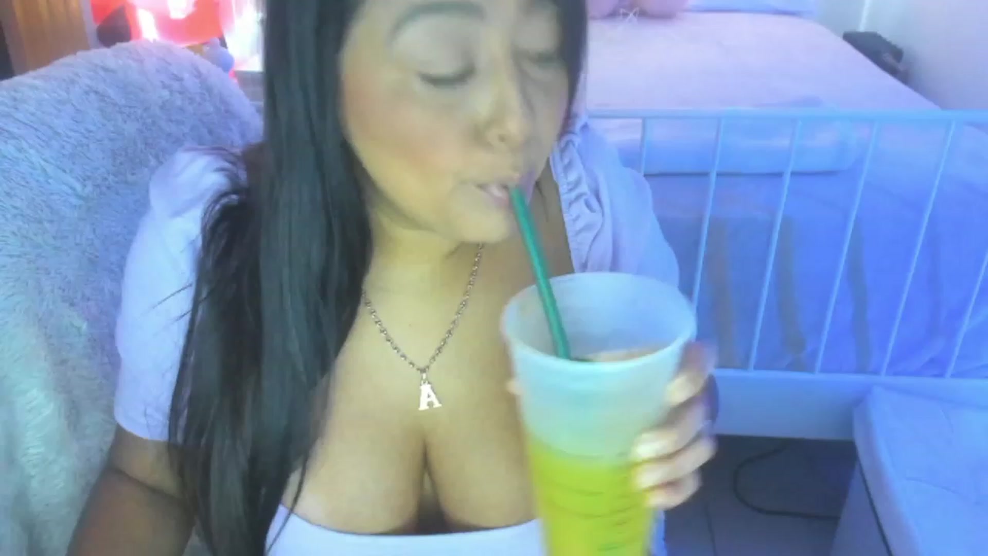 Gallery image thumbnail from DANIIITITIS's myfreecams stream on, 12/02/2022, 19:18 image 4 of 20