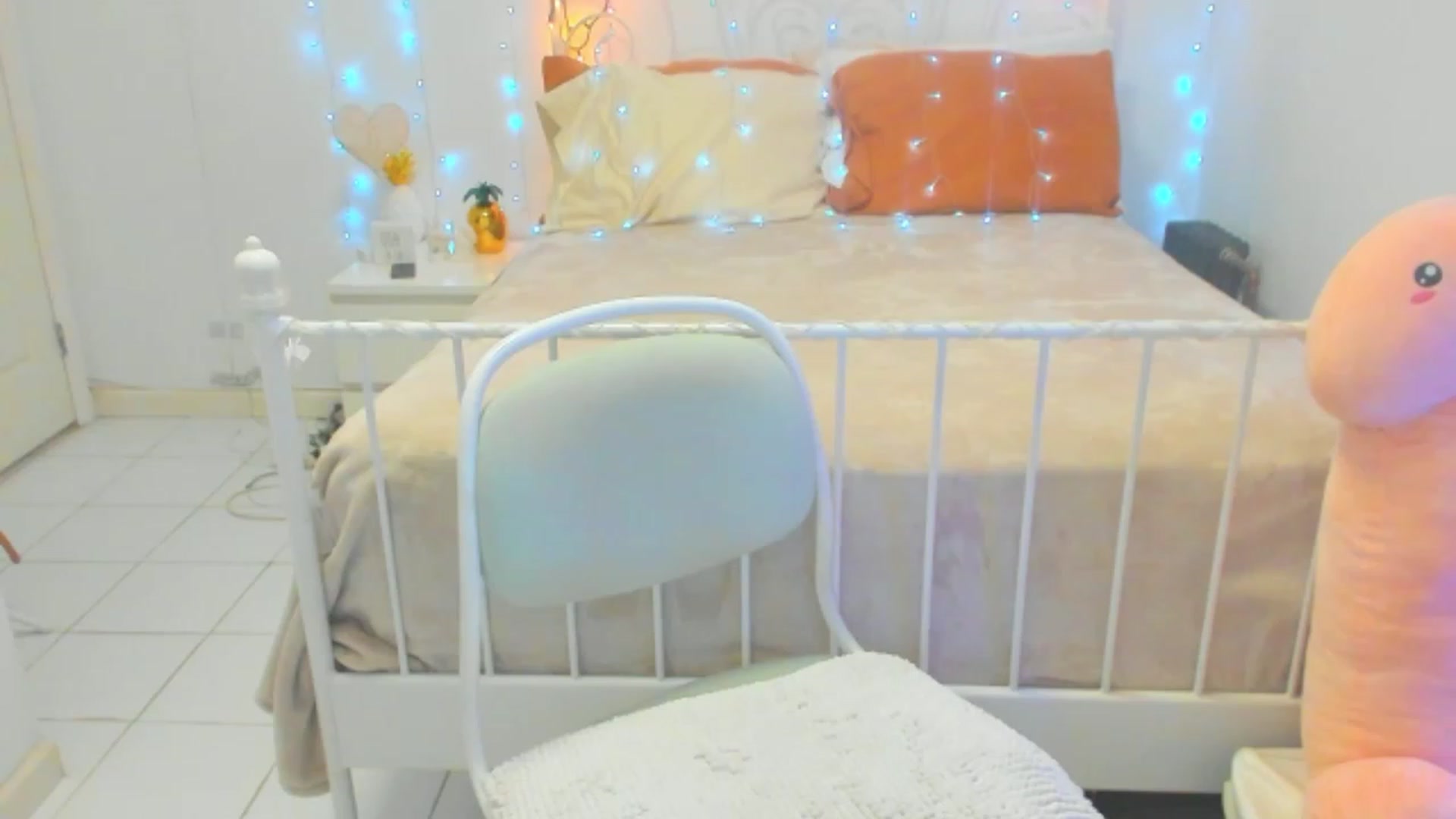 Gallery image thumbnail from DANIIITITIS's myfreecams stream on, 01/17/2023, 01:19 image 14 of 20