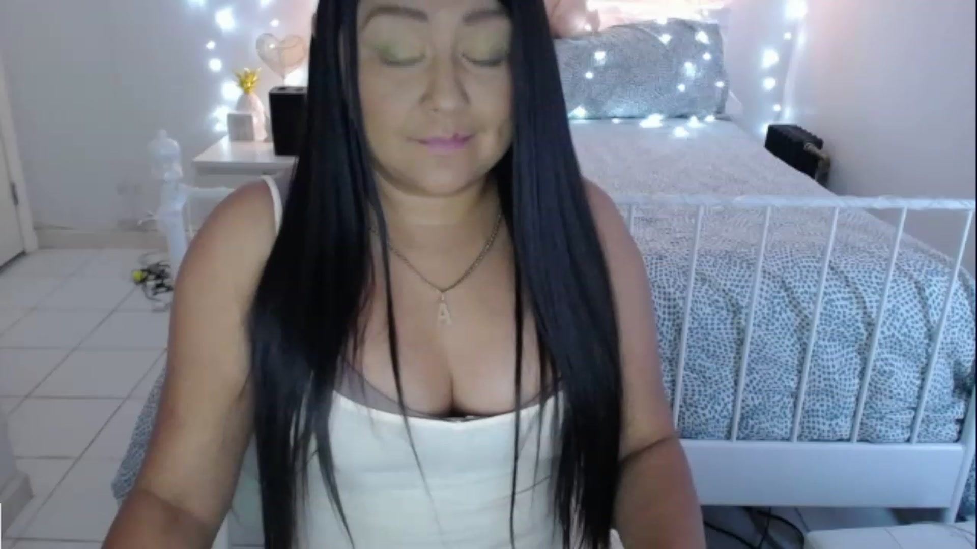 Gallery image thumbnail from DANIIITITIS's myfreecams stream on, 03/04/2023, 16:57 image 3 of 20
