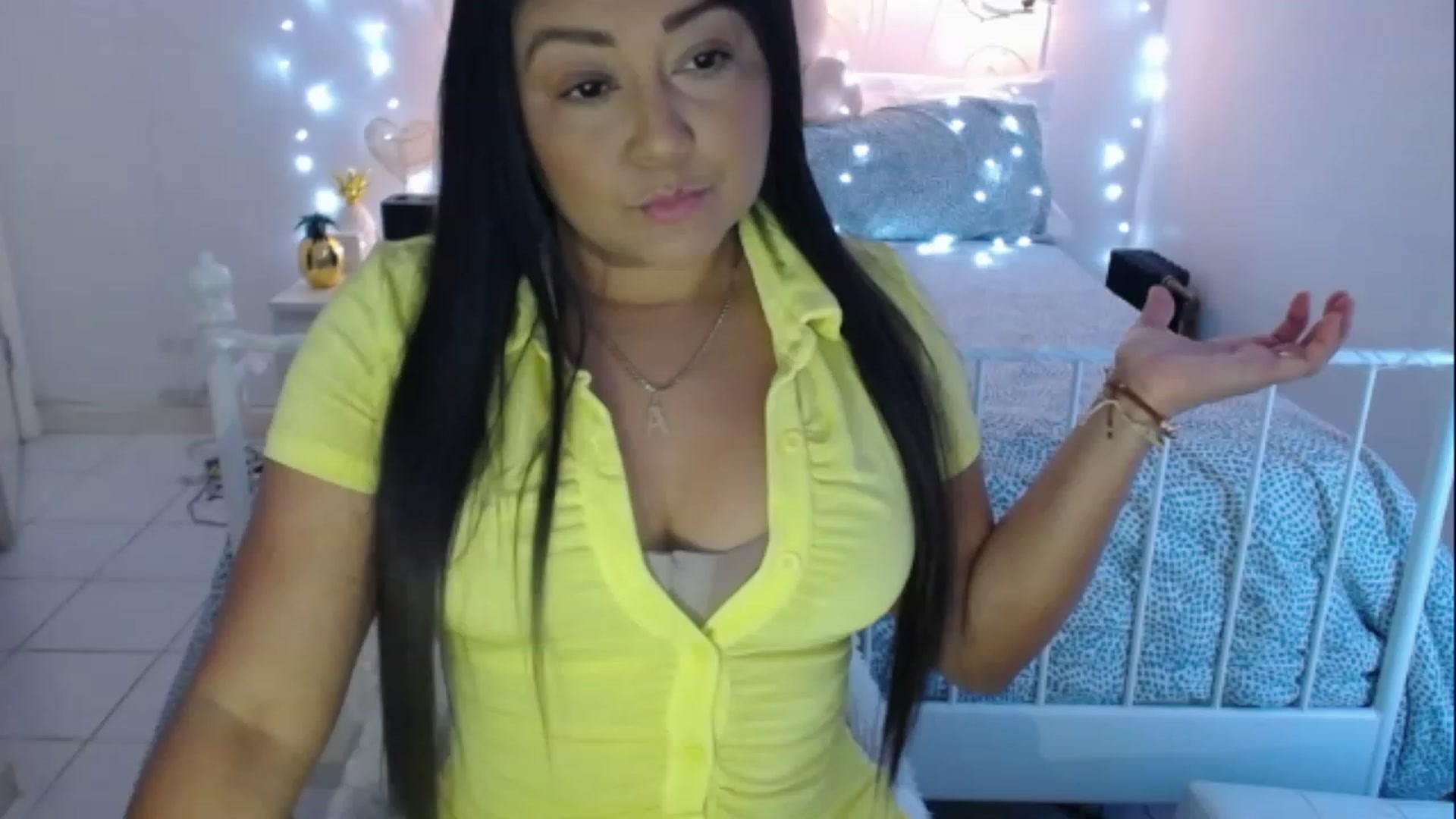 Gallery image thumbnail from DANIIITITIS's myfreecams stream on, 03/06/2023, 18:01 image 1 of 20