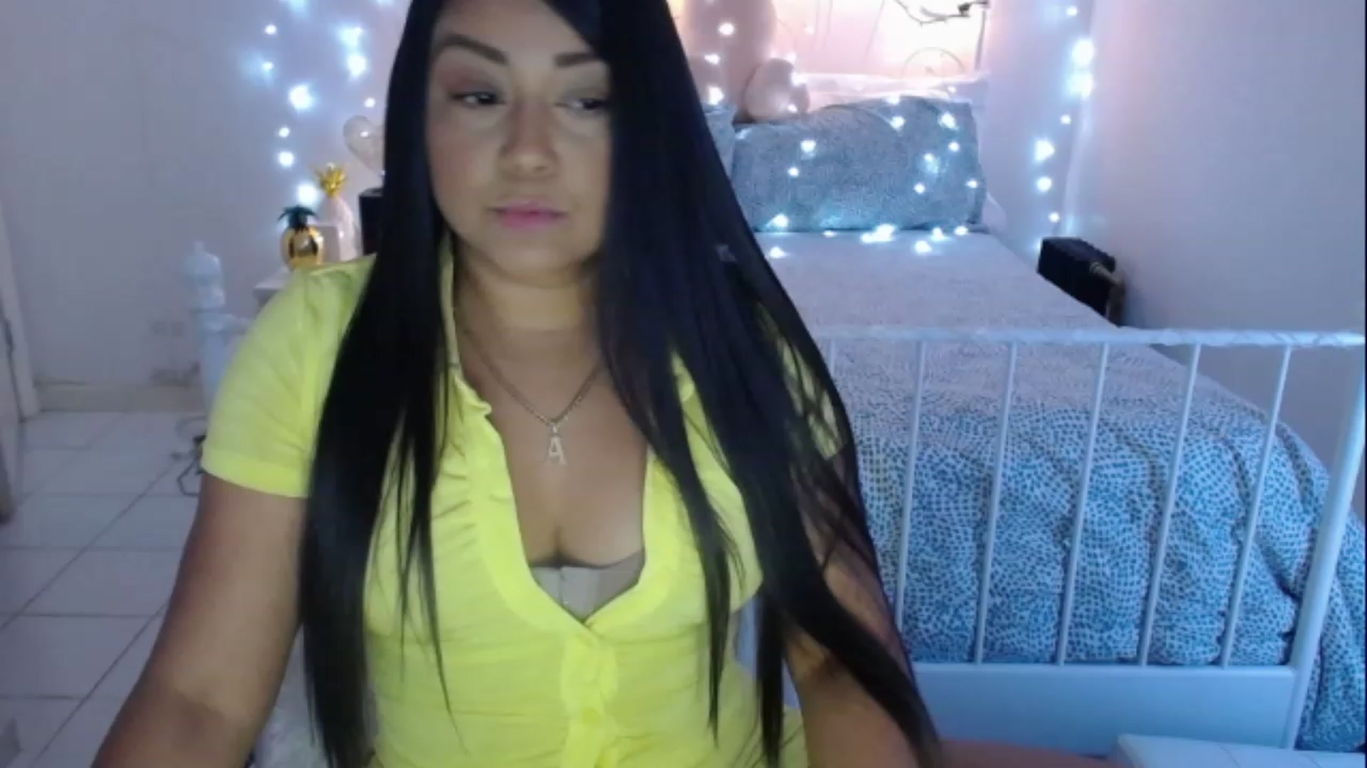 Gallery image thumbnail from DANIIITITIS's myfreecams stream on, 03/06/2023, 18:01 image 8 of 20