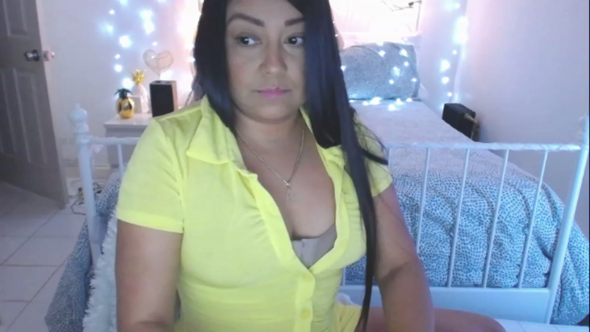 Gallery image thumbnail from DANIIITITIS's myfreecams stream on, 03/06/2023, 18:01 image 16 of 20