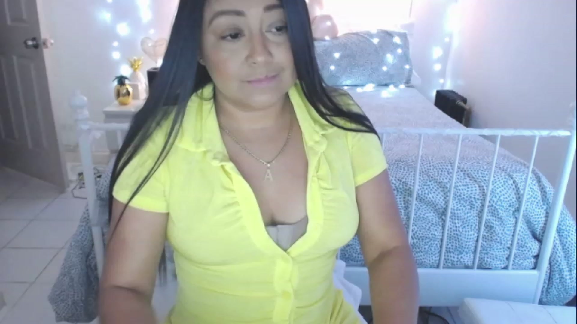 Gallery image thumbnail from DANIIITITIS's myfreecams stream on, 03/06/2023, 18:20 image 19 of 20
