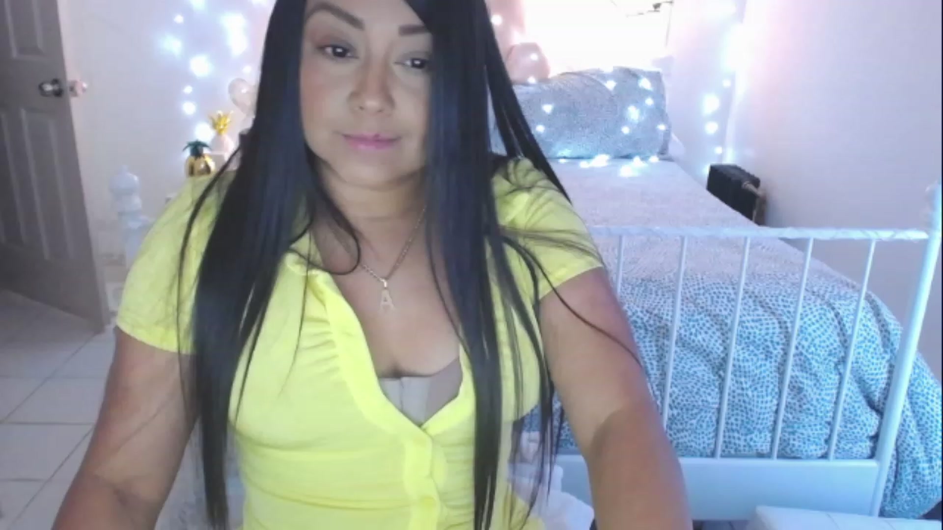 Gallery image thumbnail from DANIIITITIS's myfreecams stream on, 03/06/2023, 18:20 image 1 of 20