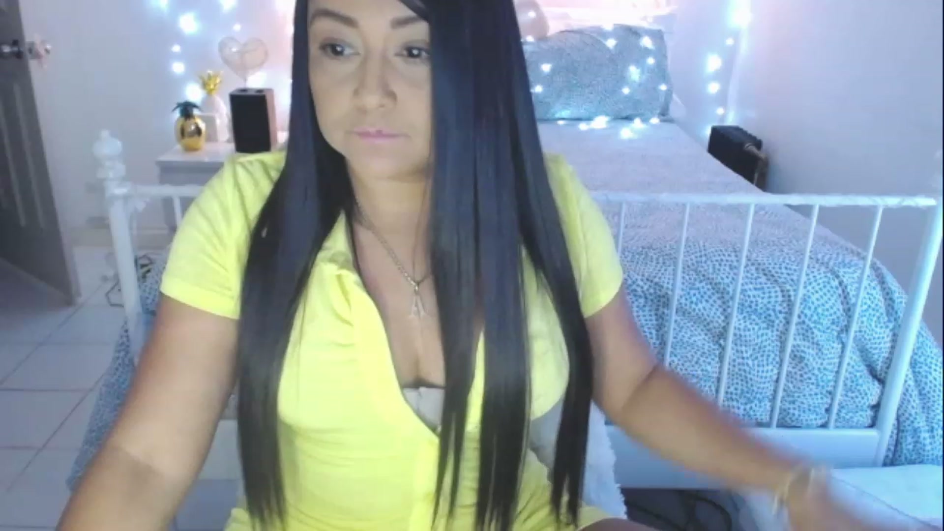 Gallery image thumbnail from DANIIITITIS's myfreecams stream on, 03/07/2023, 24:02 image 9 of 20