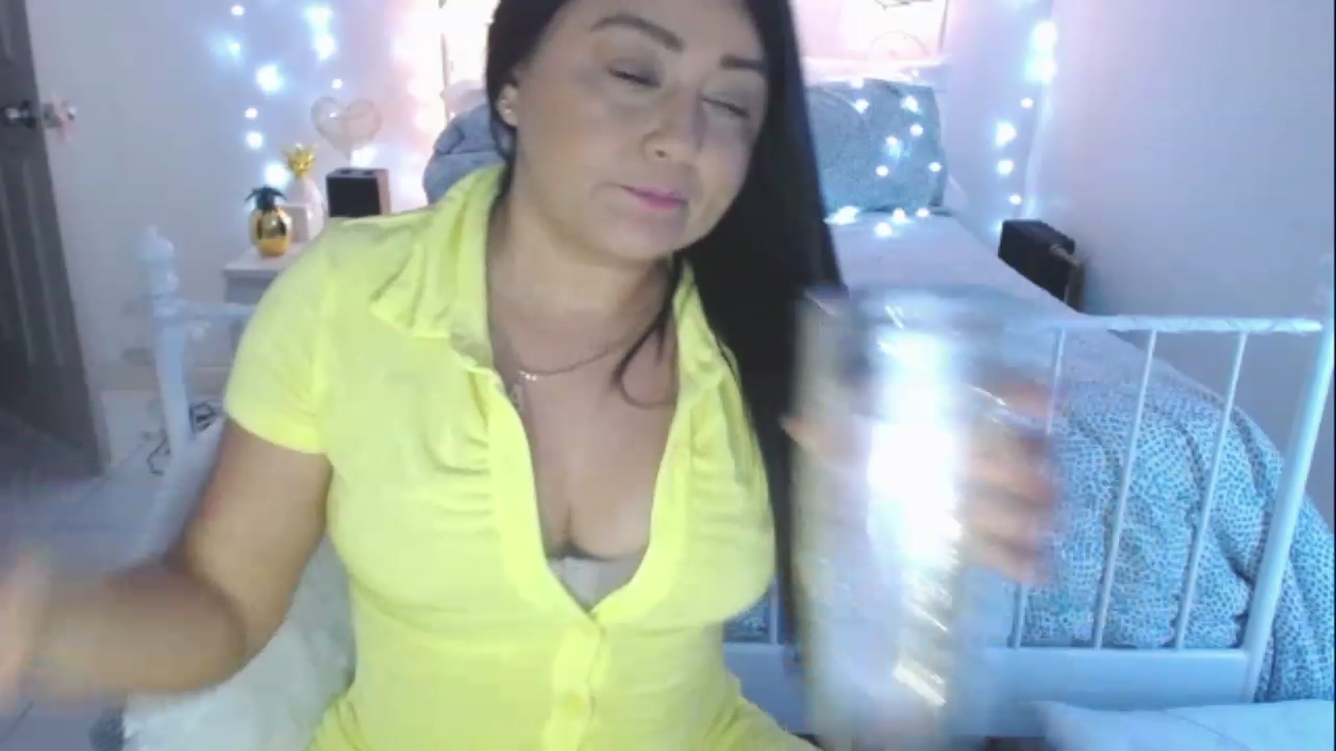 Gallery image thumbnail from DANIIITITIS's myfreecams stream on, 03/07/2023, 24:50 image 5 of 20