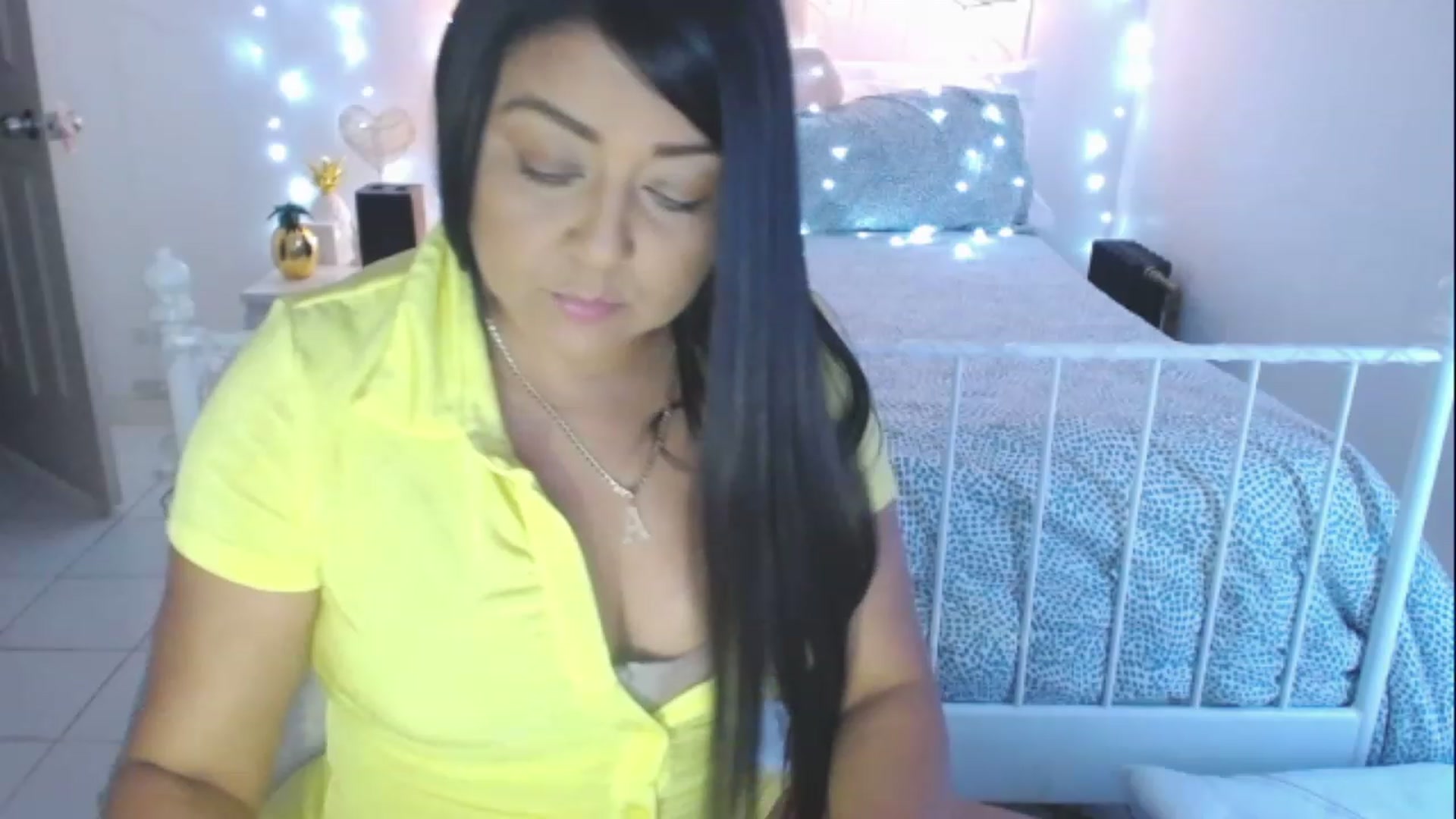 Gallery image thumbnail from DANIIITITIS's myfreecams stream on, 03/07/2023, 24:50 image 9 of 20