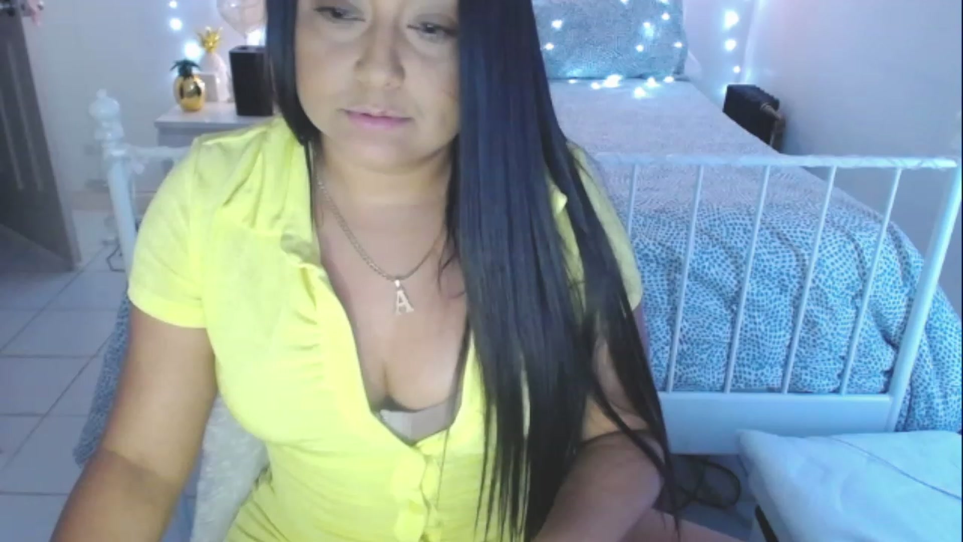 Gallery image thumbnail from DANIIITITIS's myfreecams stream on, 03/07/2023, 24:50 image 14 of 20