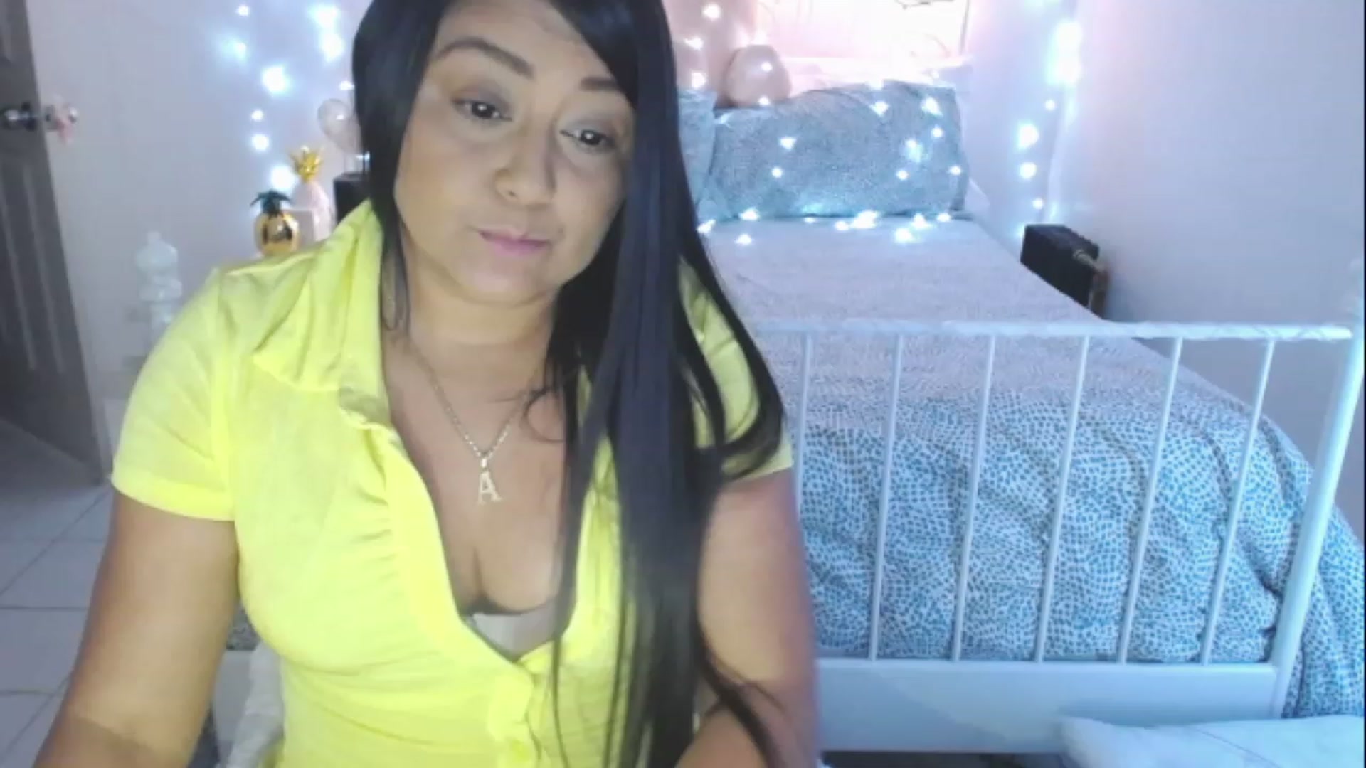 Gallery image thumbnail from DANIIITITIS's myfreecams stream on, 03/07/2023, 24:50 image 12 of 20