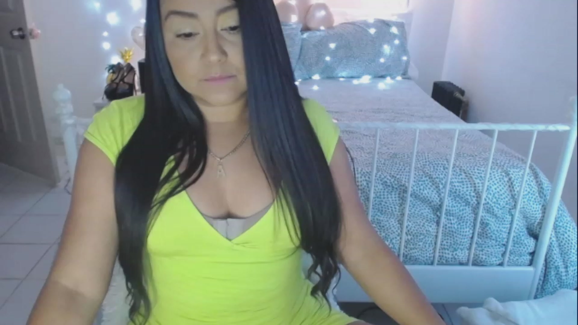 Gallery image thumbnail from DANIIITITIS's myfreecams stream on, 03/09/2023, 19:09 image 16 of 20