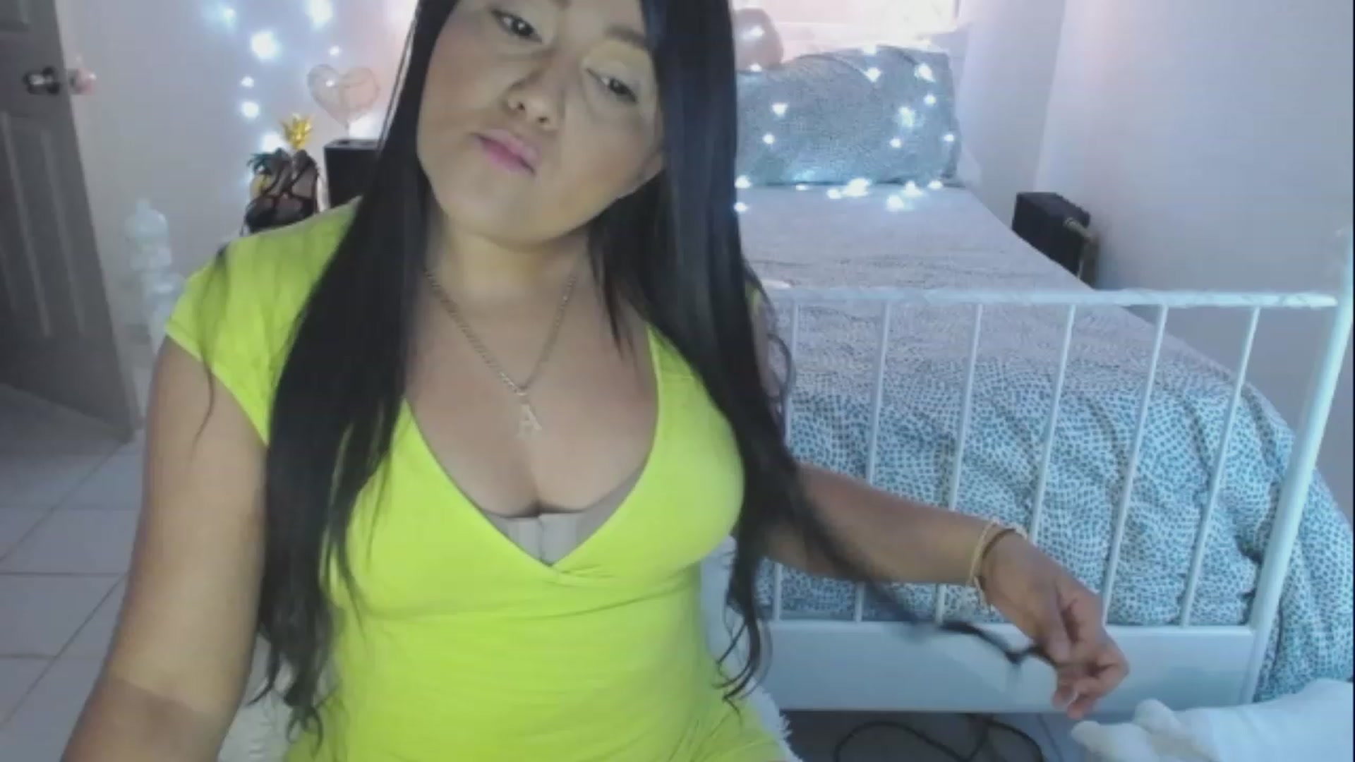 Gallery image thumbnail from DANIIITITIS's myfreecams stream on, 03/09/2023, 19:09 image 7 of 20