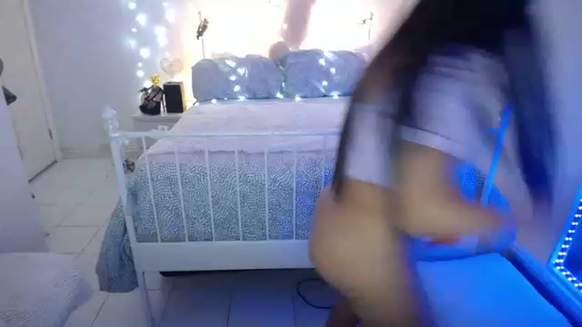 Gallery image thumbnail from DANIIITITIS's myfreecams stream on, 03/19/2023, 22:11 image 10 of 20