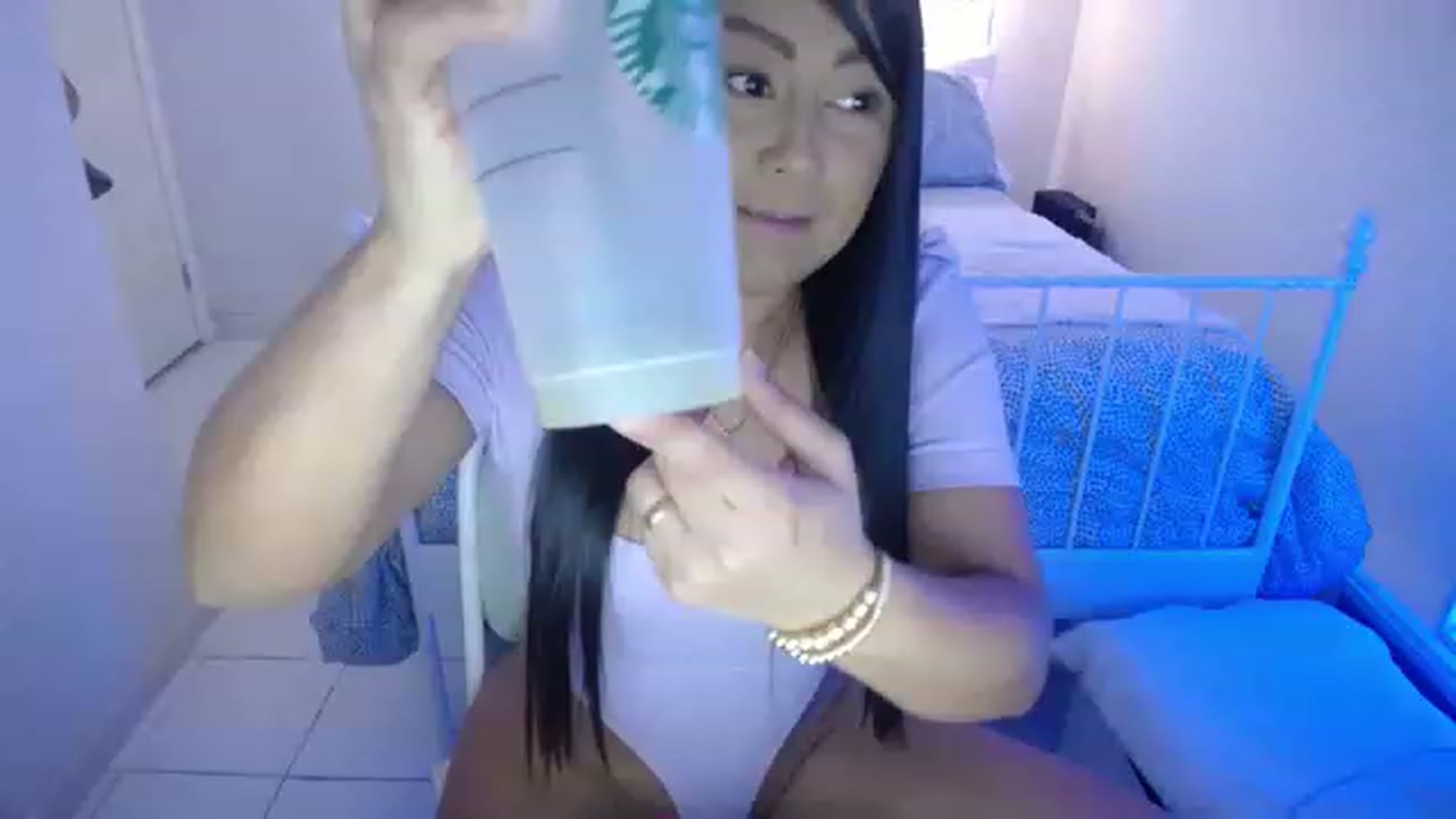Gallery image thumbnail from DANIIITITIS's myfreecams stream on, 03/19/2023, 22:11 image 7 of 20
