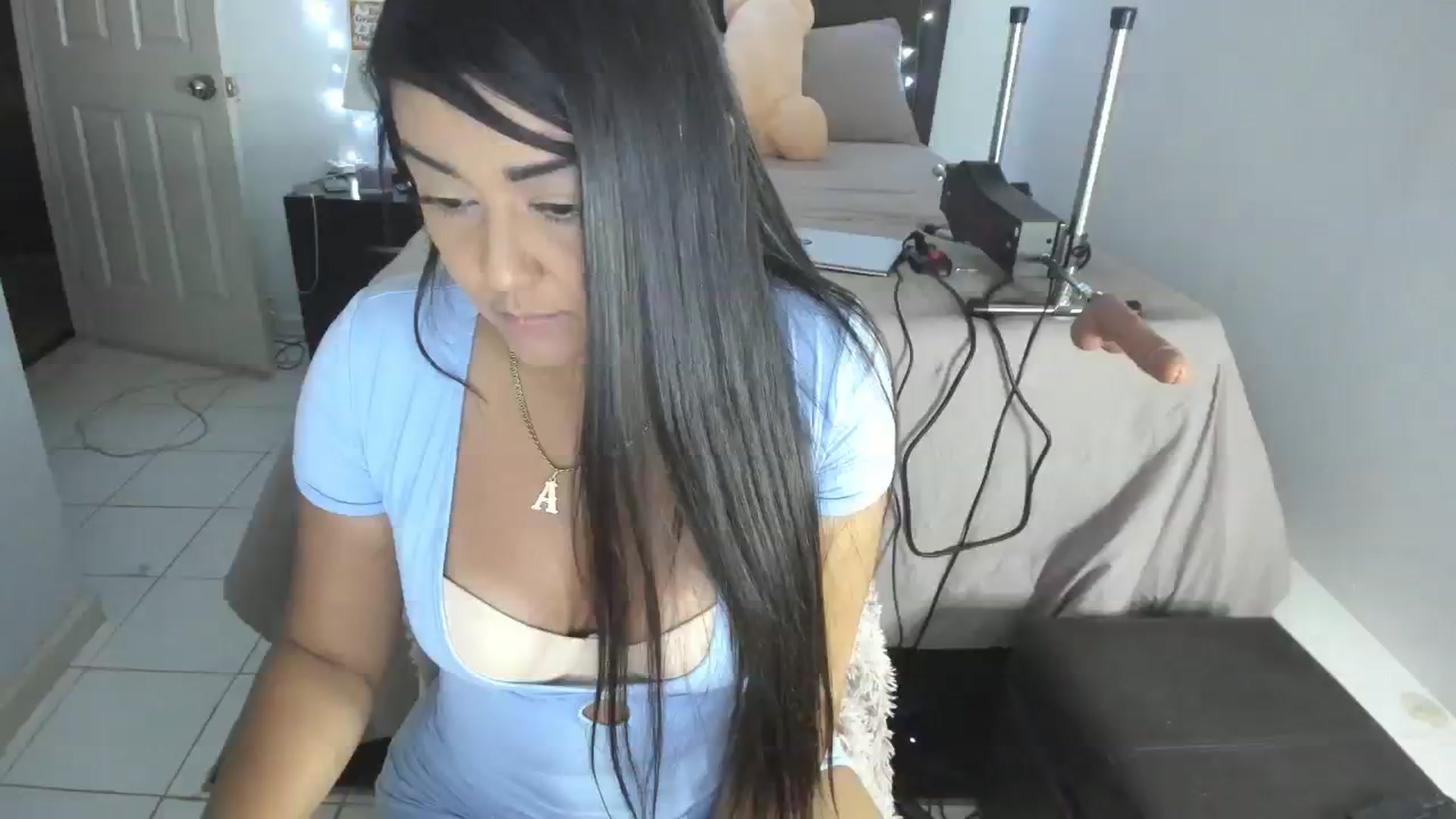 Gallery image thumbnail from DANIIITITIS's myfreecams stream on, 08/16/2023, 21:10 image 14 of 20