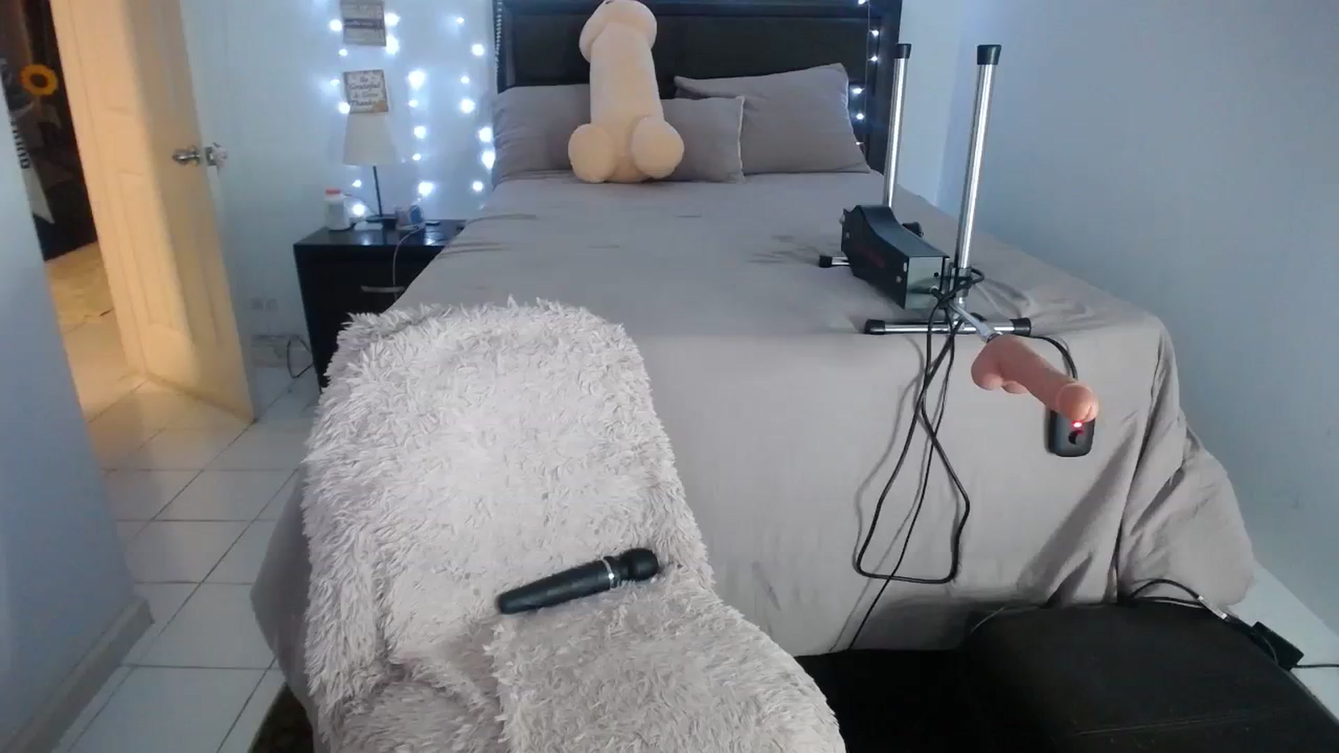 Gallery image thumbnail from DANIIITITIS's myfreecams stream on, 08/25/2023, 17:24 image 9 of 20