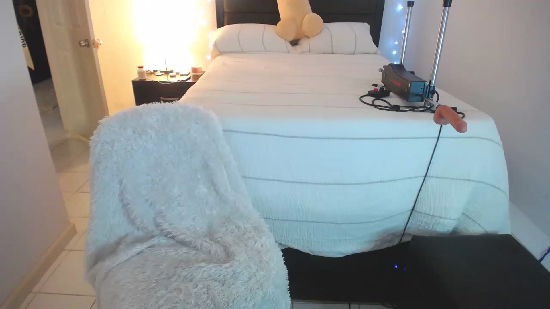 Gallery image thumbnail from DANIIITITIS's myfreecams stream on, 08/27/2023, 19:54 image 15 of 20