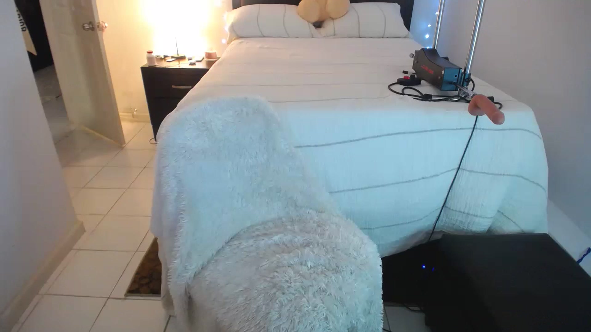 Gallery image thumbnail from DANIIITITIS's myfreecams stream on, 08/27/2023, 19:54 image 6 of 20