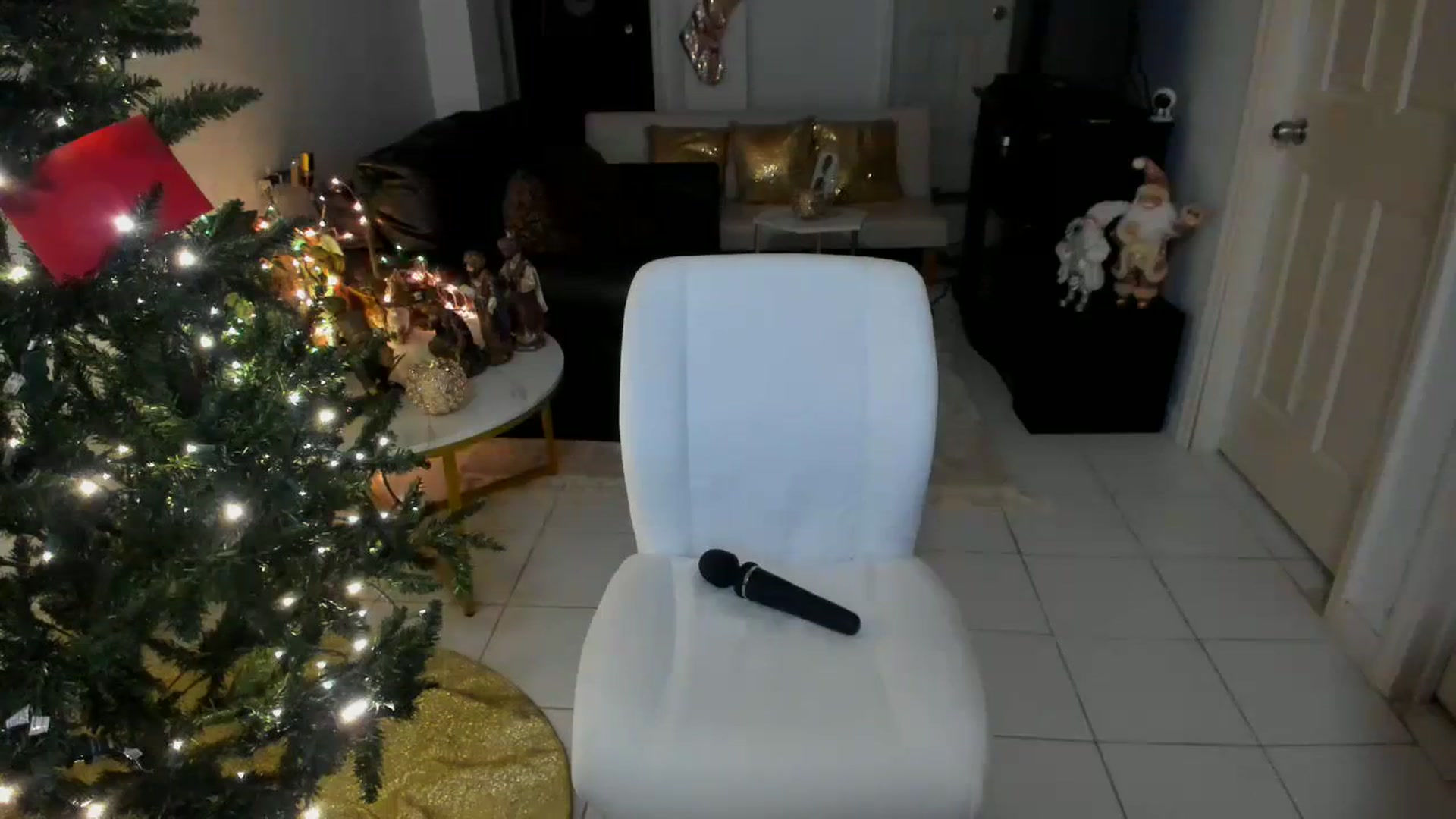 Gallery image thumbnail from DANIIITITIS's myfreecams stream on, 12/03/2023, 14:21 image 10 of 20