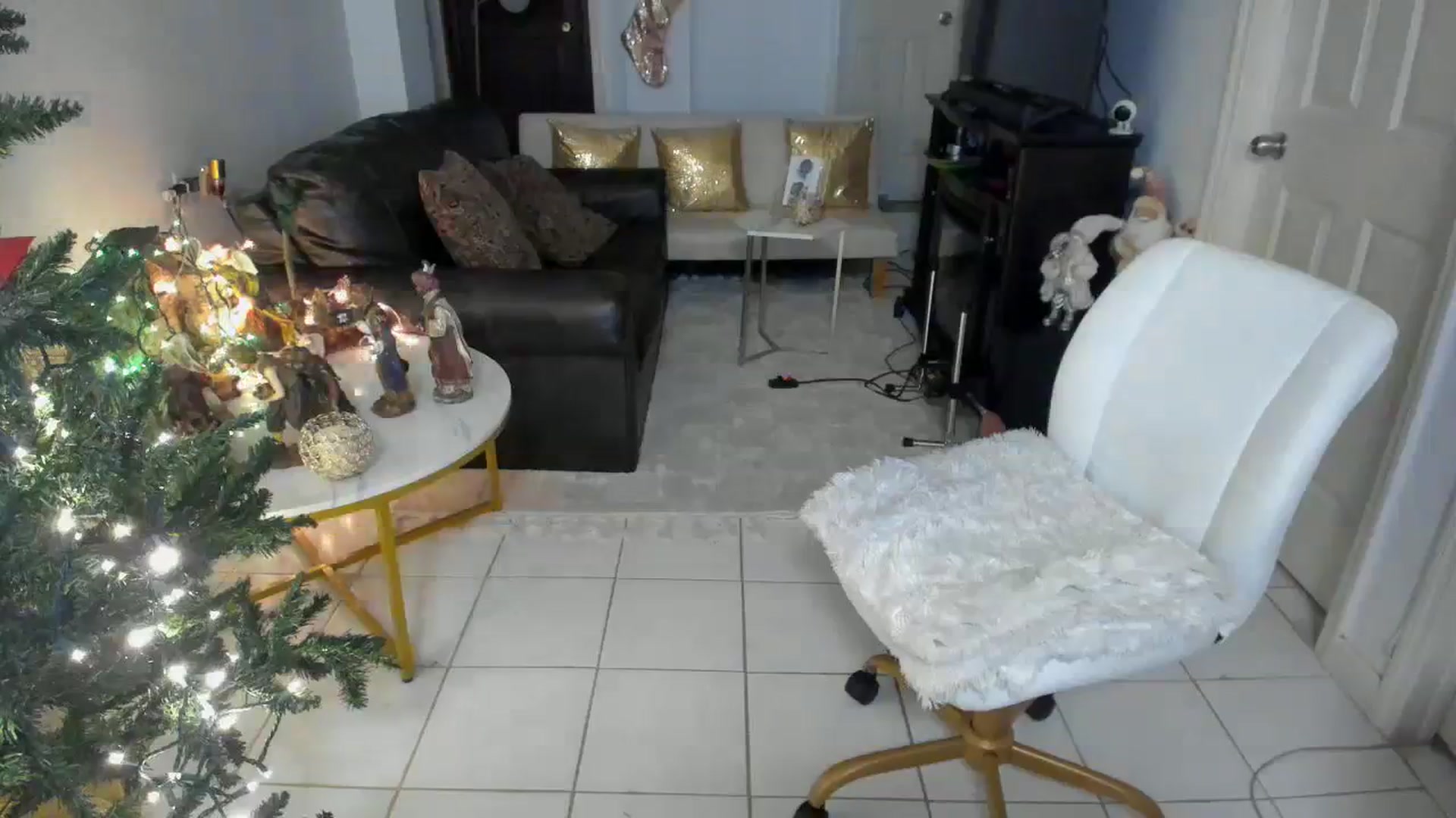 Gallery image thumbnail from DANIIITITIS's myfreecams stream on, 12/05/2023, 13:42 image 16 of 20