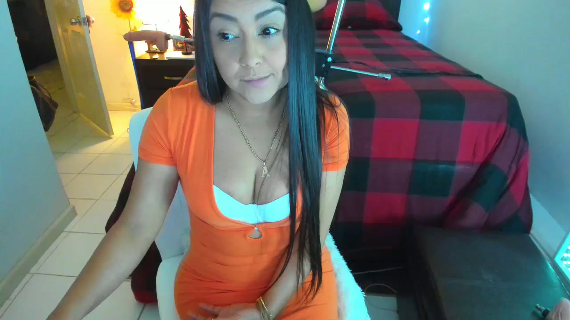Gallery image thumbnail from DANIIITITIS's myfreecams stream on, 12/10/2023, 14:10 image 7 of 20