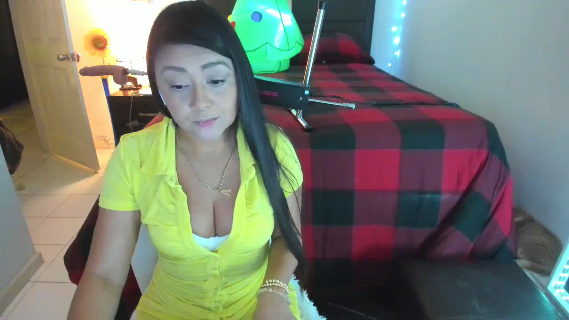 Gallery image thumbnail from DANIIITITIS's myfreecams stream on, 12/11/2023, 09:05 image 6 of 20