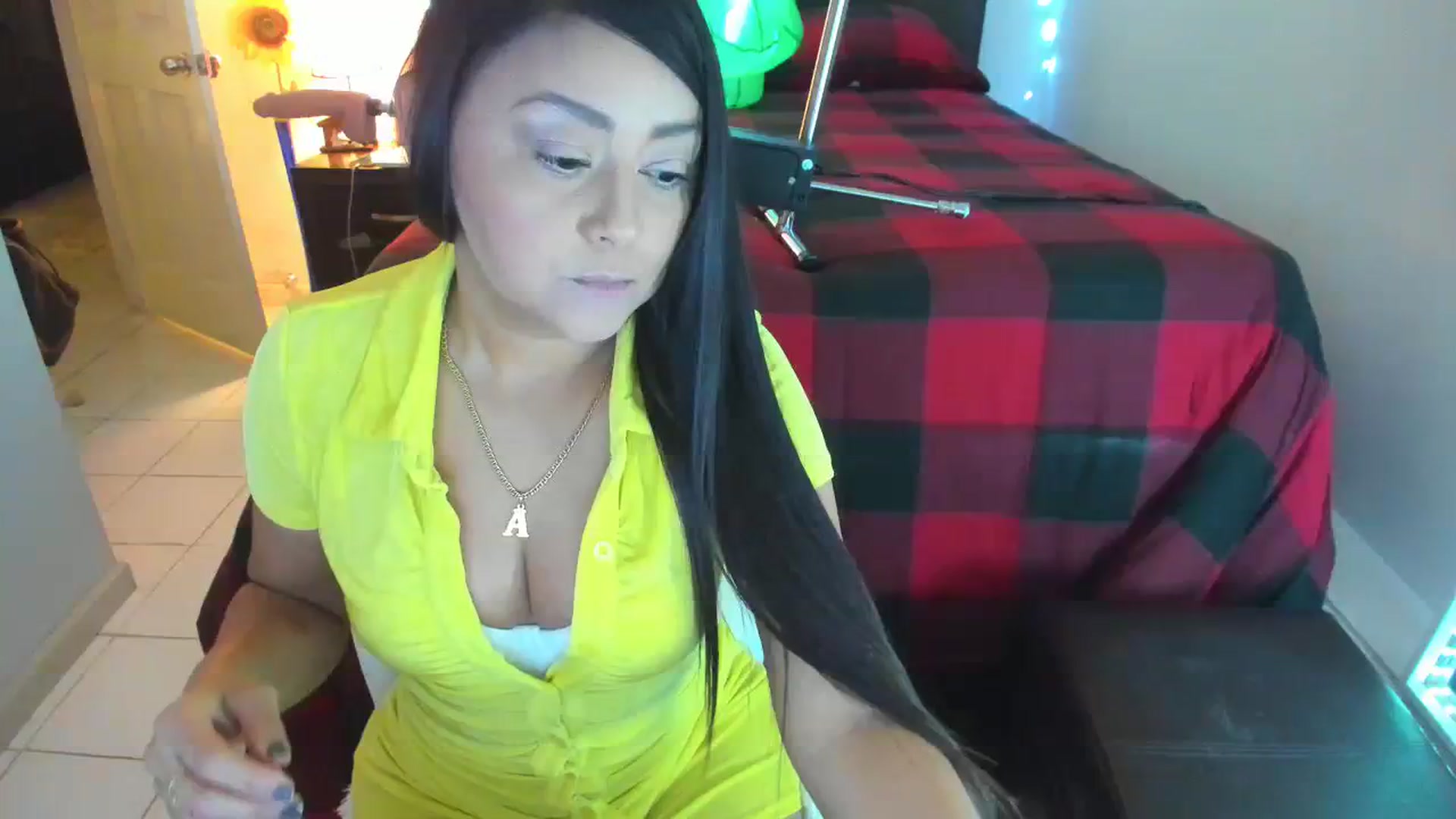 Gallery image thumbnail from DANIIITITIS's myfreecams stream on, 12/11/2023, 10:31 image 17 of 20