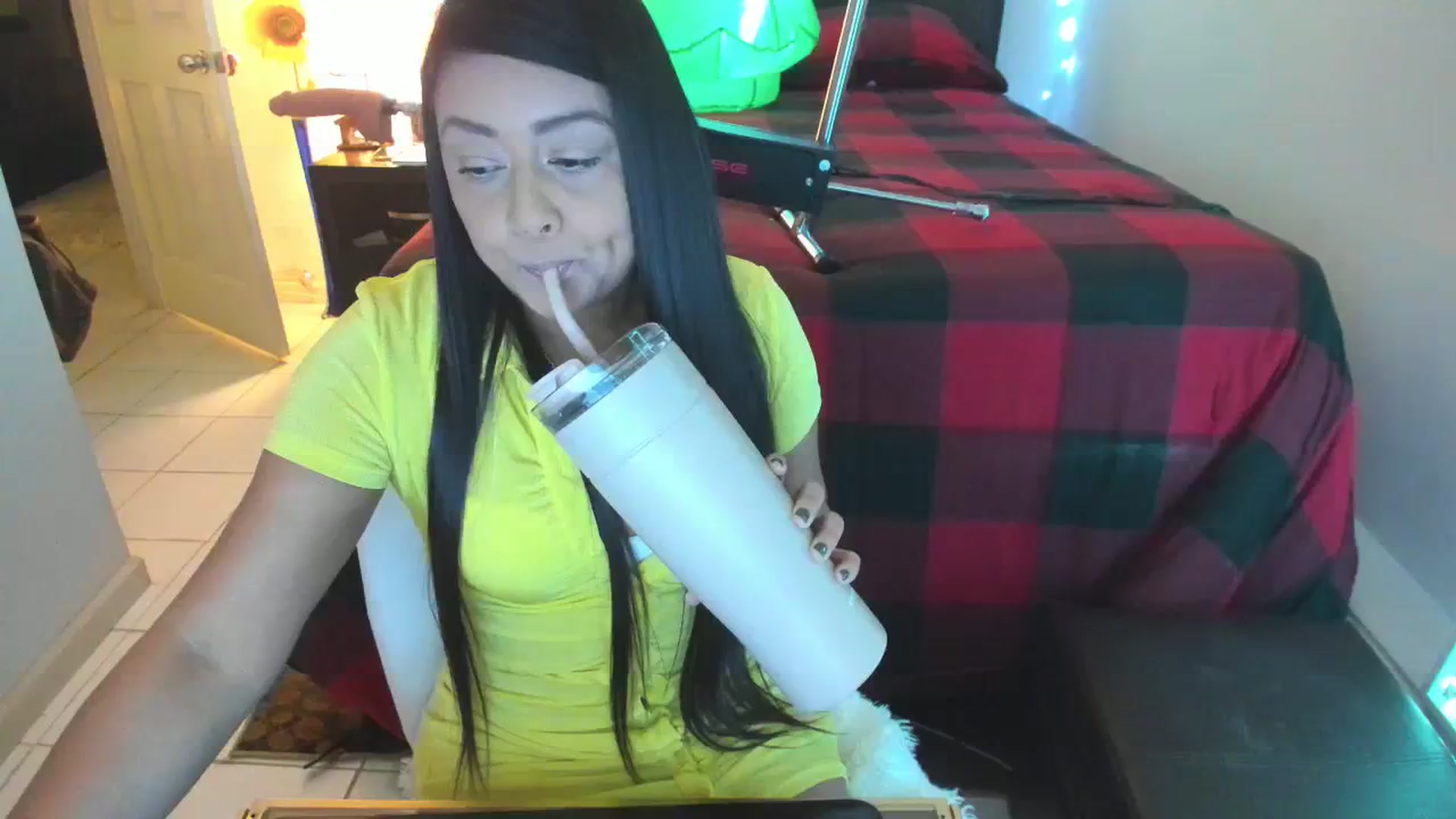 Gallery image thumbnail from DANIIITITIS's myfreecams stream on, 12/11/2023, 11:51 image 1 of 20
