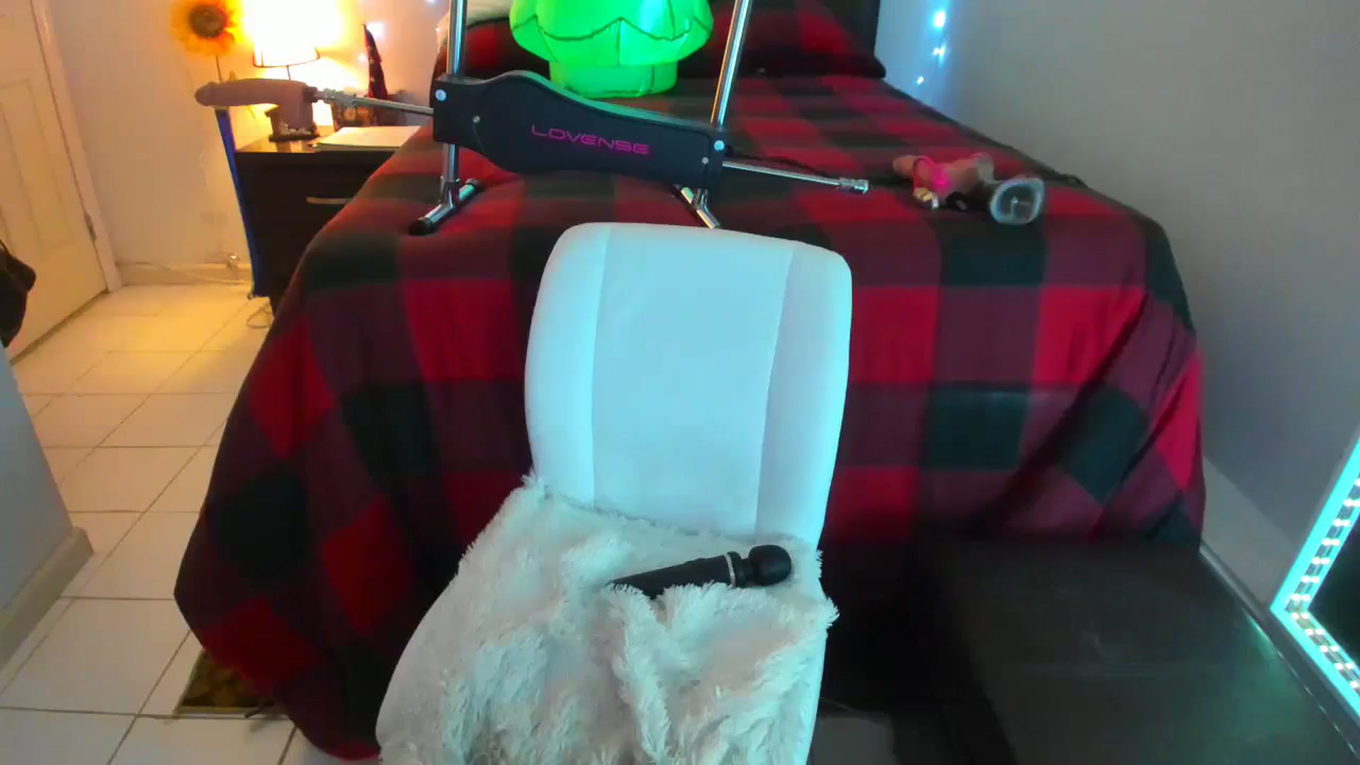 Gallery image thumbnail from DANIIITITIS's myfreecams stream on, 12/14/2023, 10:36 image 7 of 20