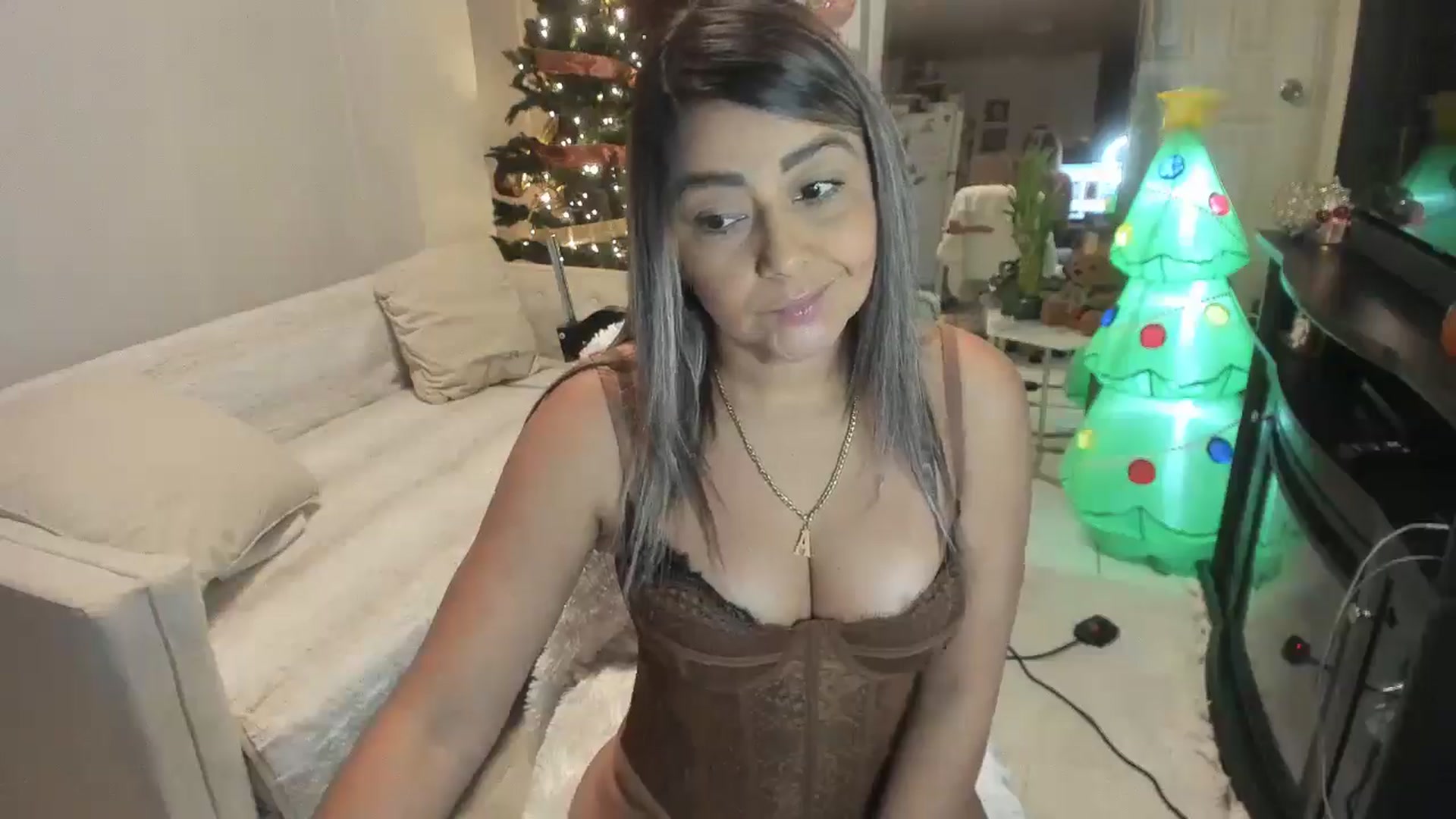 Gallery image thumbnail from DANIIITITIS's myfreecams stream on, 11/23/2025, 11:40 image 11 of 20