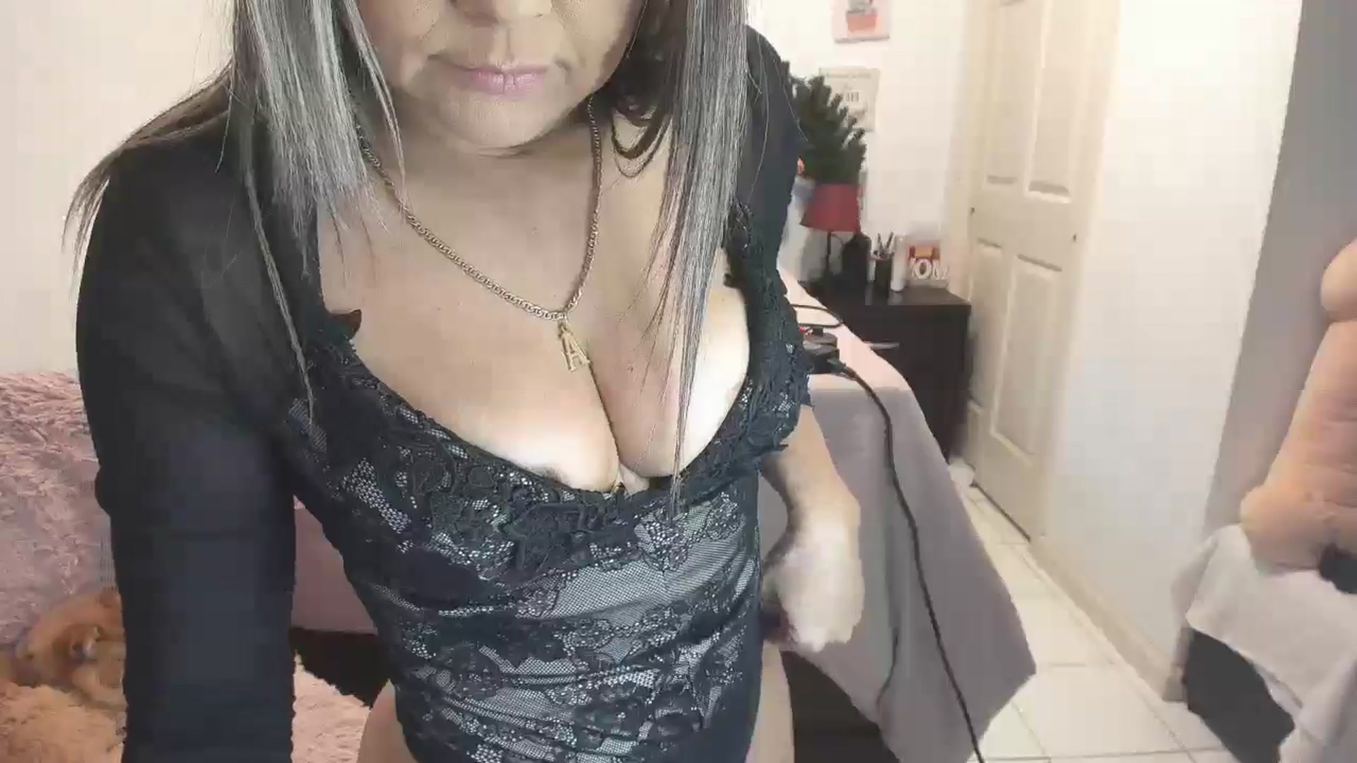 Gallery image thumbnail from DANIIITITIS's myfreecams stream on, 12/06/2025, 18:34 image 16 of 20