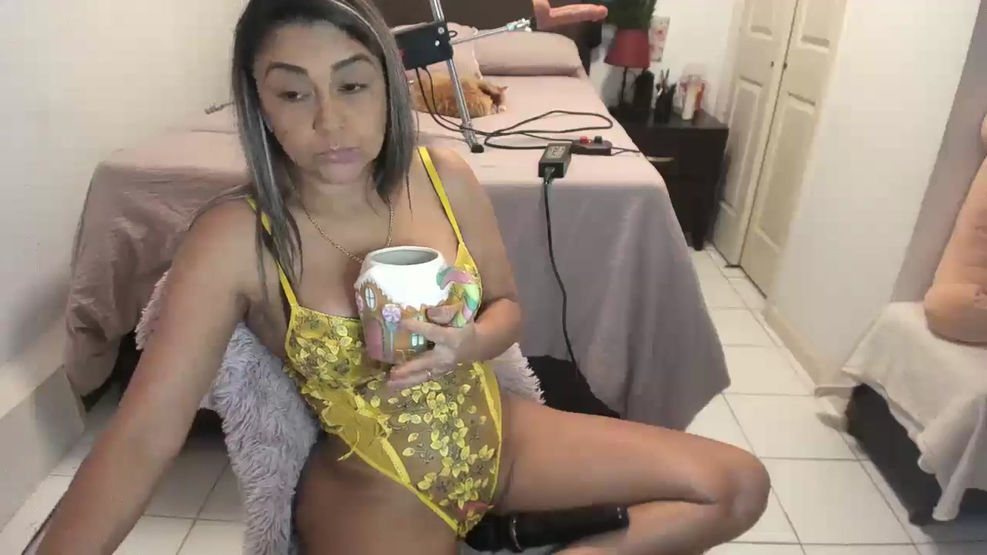 Gallery image thumbnail from DANIIITITIS's myfreecams stream on, 12/08/2025, 12:47 image 14 of 20