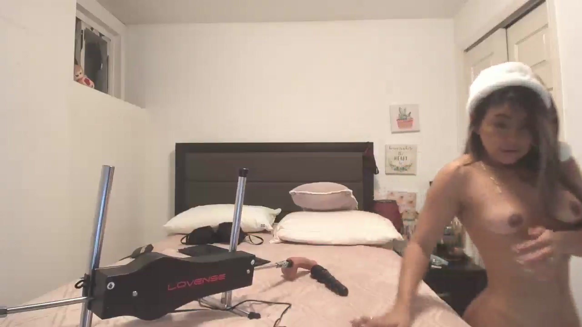 Gallery image thumbnail from DANIIITITIS's myfreecams stream on, 12/25/2025, 09:58 image 10 of 20