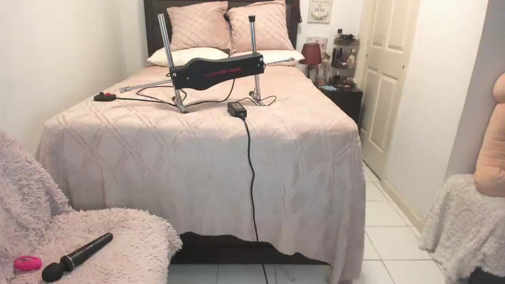 Gallery image thumbnail from DANIIITITIS's myfreecams stream on, 12/27/2025, 13:13 image 16 of 20